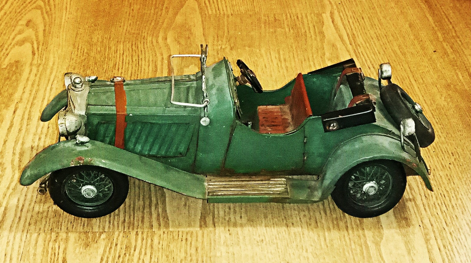 Vintage Tin Model