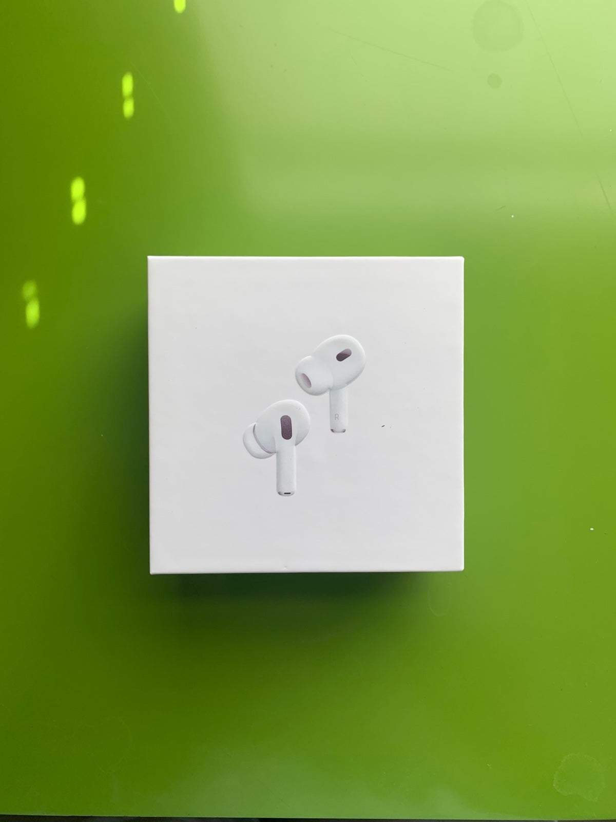 Airpods Pro 2nd Generation plus USBC 20w Fast Apple Charger (Bundle item)