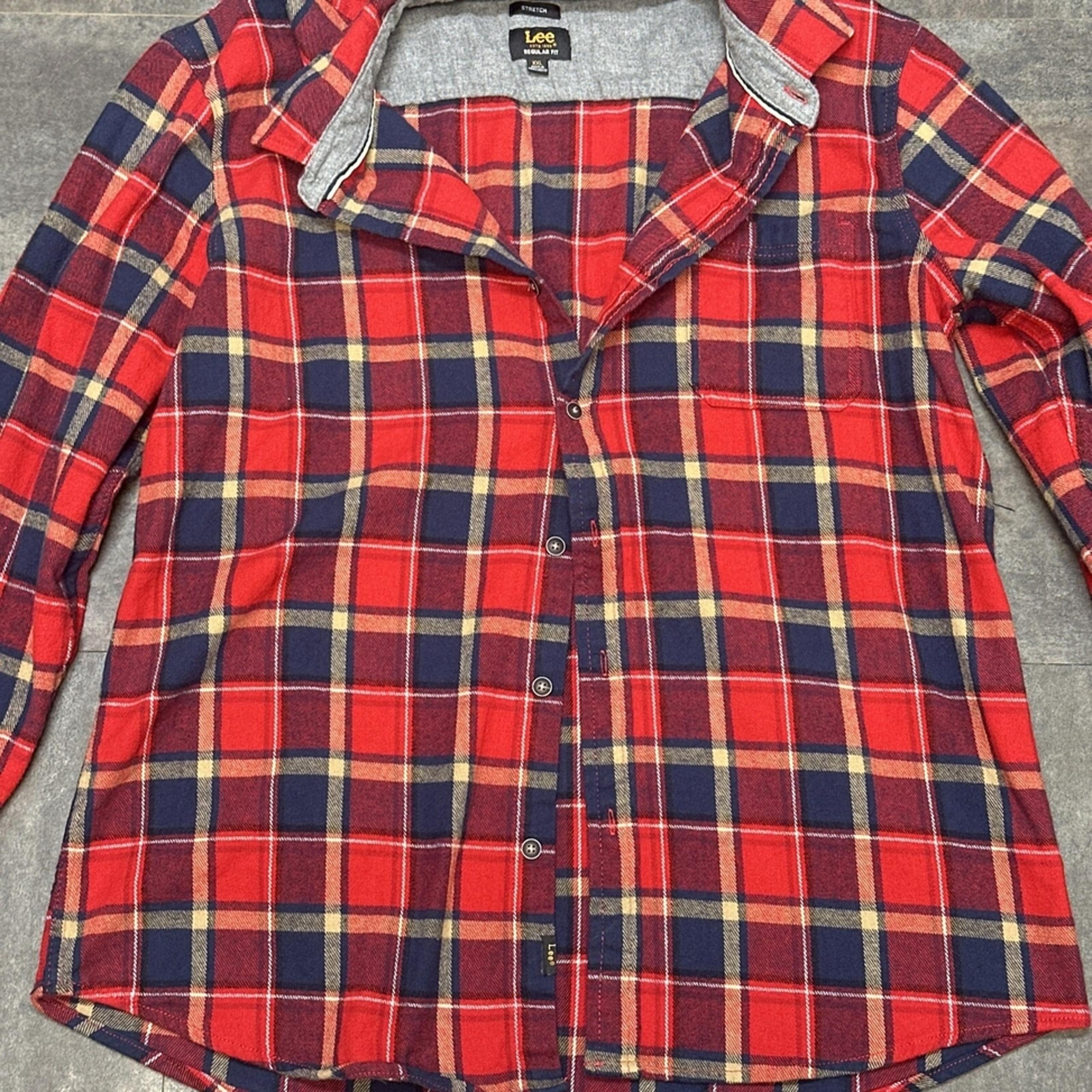 LEE Mens 2 Extra Large Flannel Shirt Red Check Long Sleeve 2XL