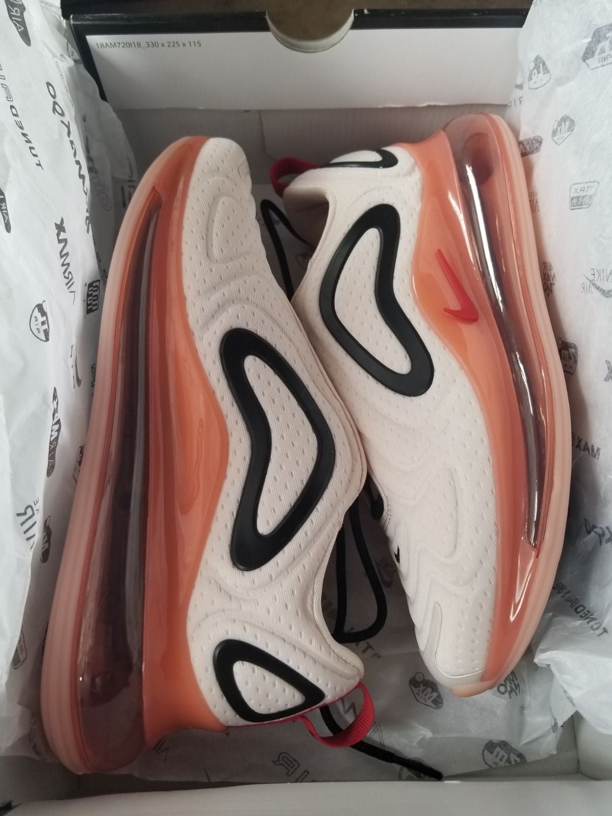 Nike Air Max 720 Sneaker / 8.5