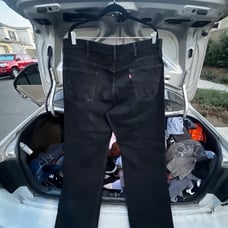 Baggy Black Levi’s