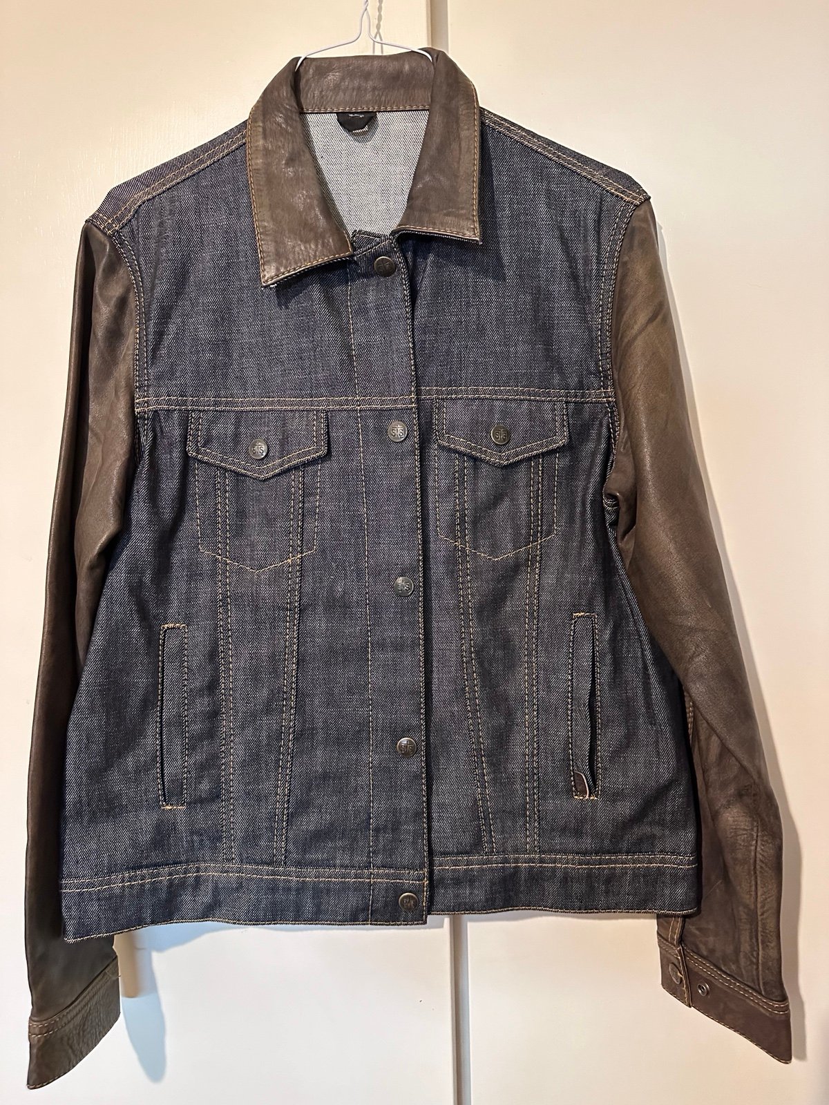 STS Women’s Large Jean Jacket