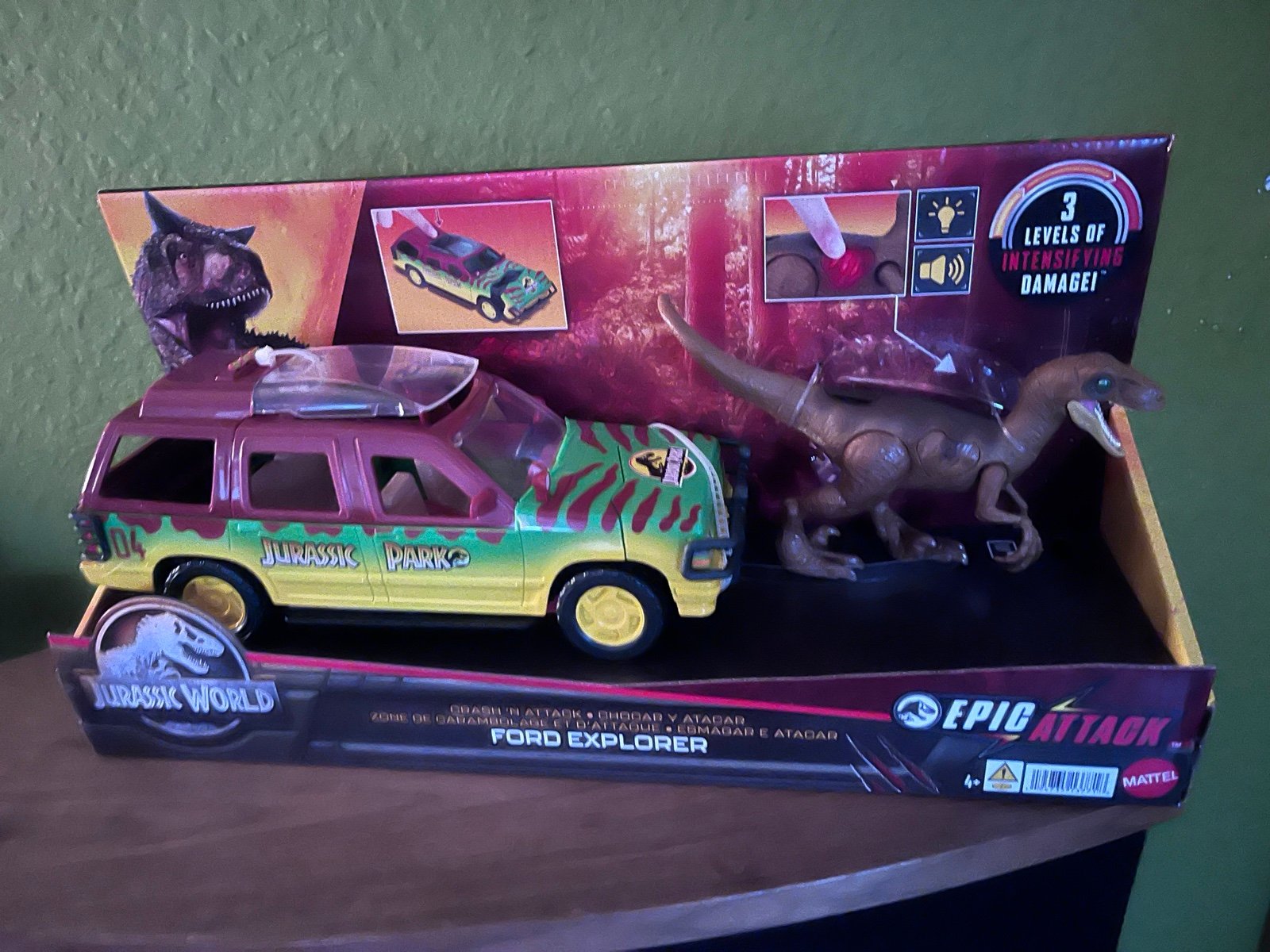 Jurassic World Park Crash ‘N Attack Explorer NEW EPIC ATTACK RARE SOLD OUT VHTF!