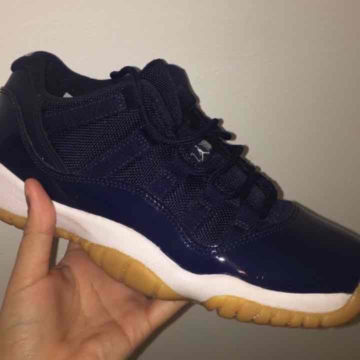 Navy gums