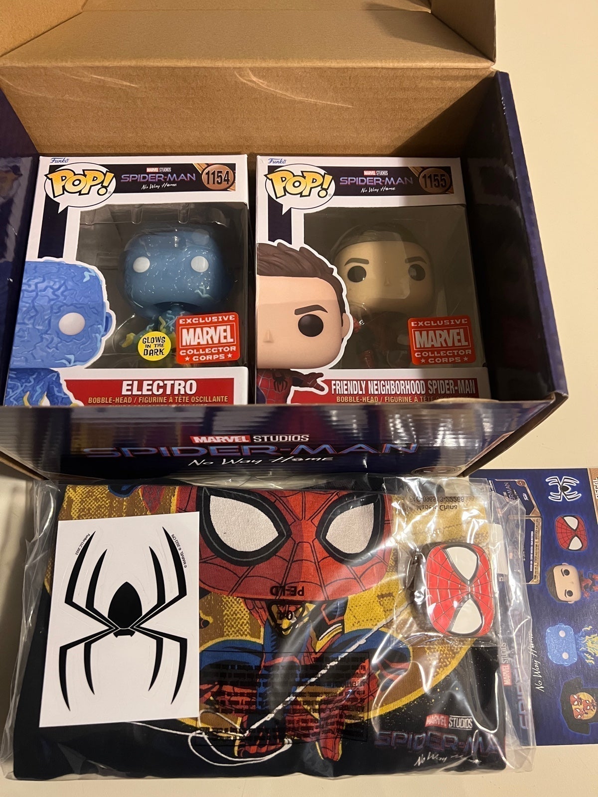 Funko Pop Spider man no way home mystery collector corps electro glow exclusive