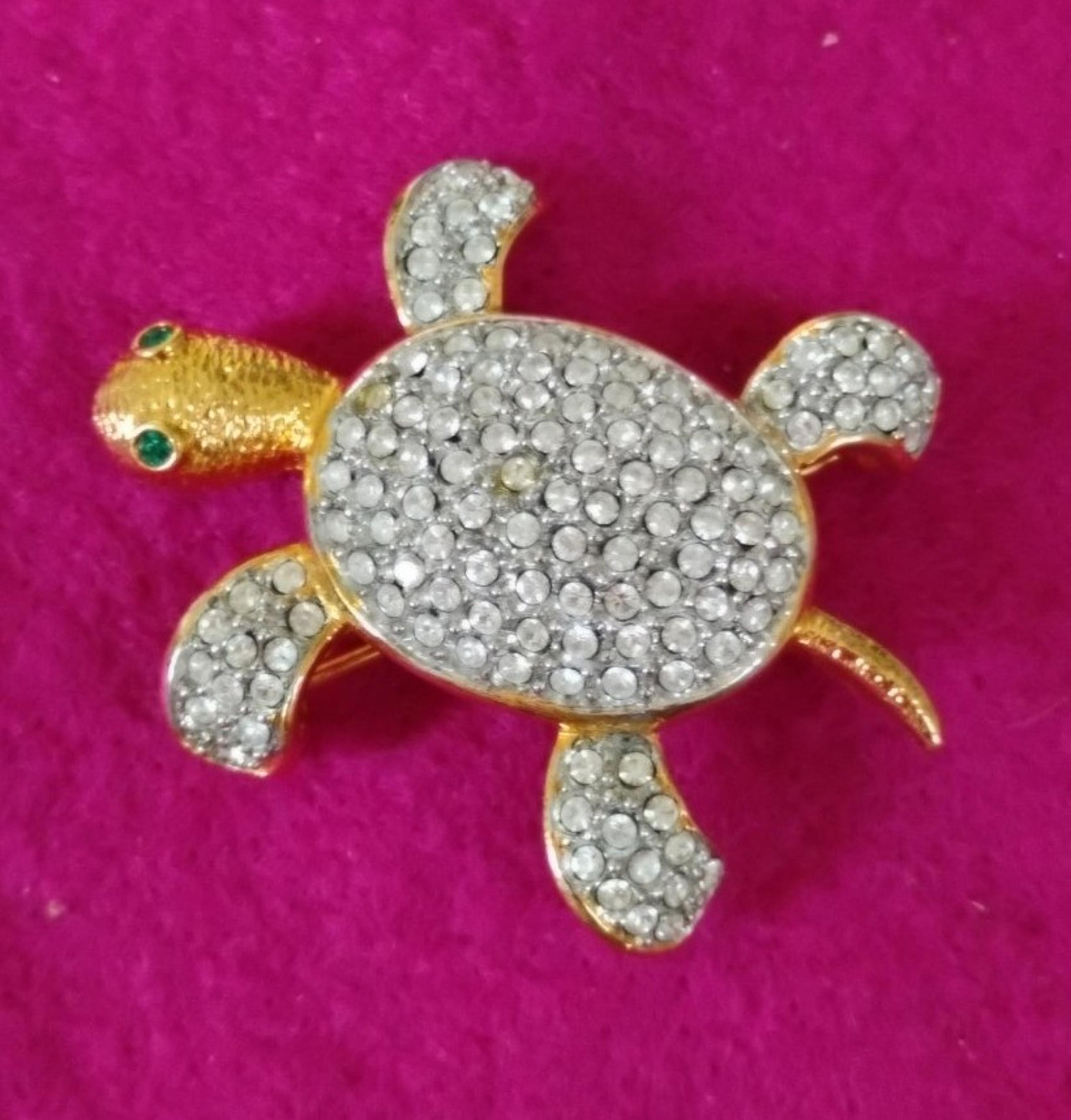Vintage JOAN RIVERS Turtle Brooch