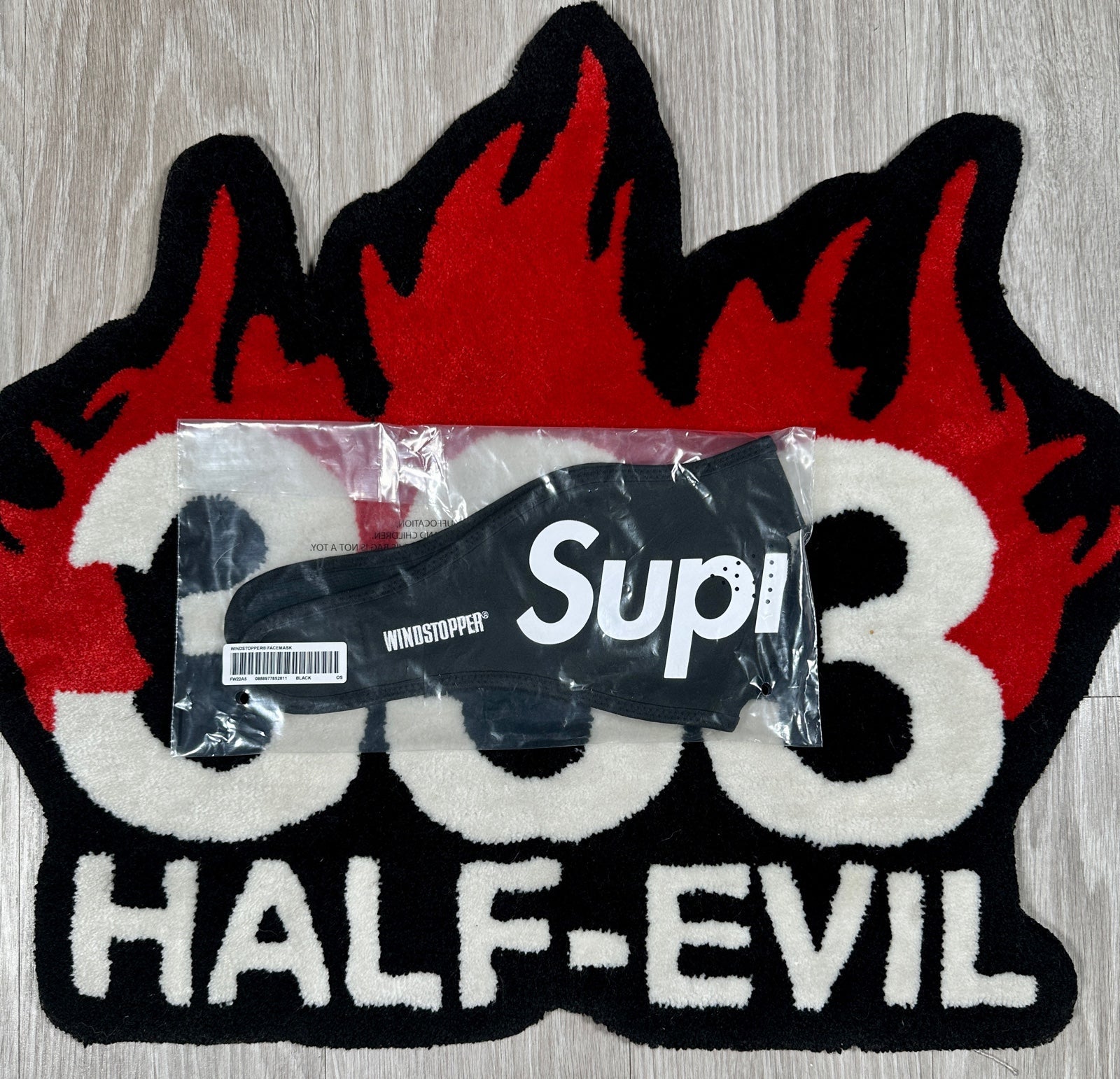 Supreme Windstopper Facemask Black