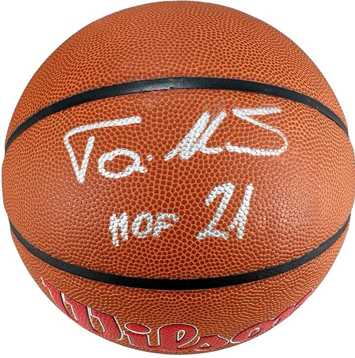 Toni Kukoc Signed HOF 21 Insc Chicago Bulls Wilson Team Logo Basketball Beckett