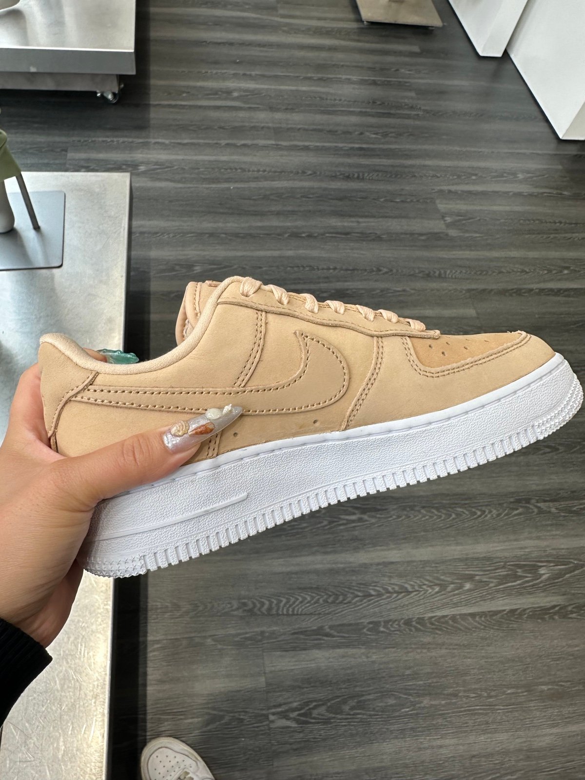 Nike brown