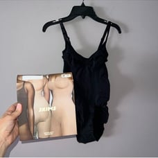 3003 NWT Skims shapewear bodysuit seamless sculpt brief bodysuit black onyx larg