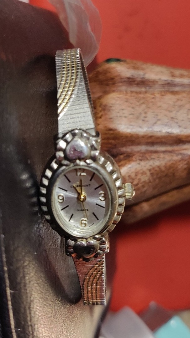 Claremont ladies vintage wristwatch