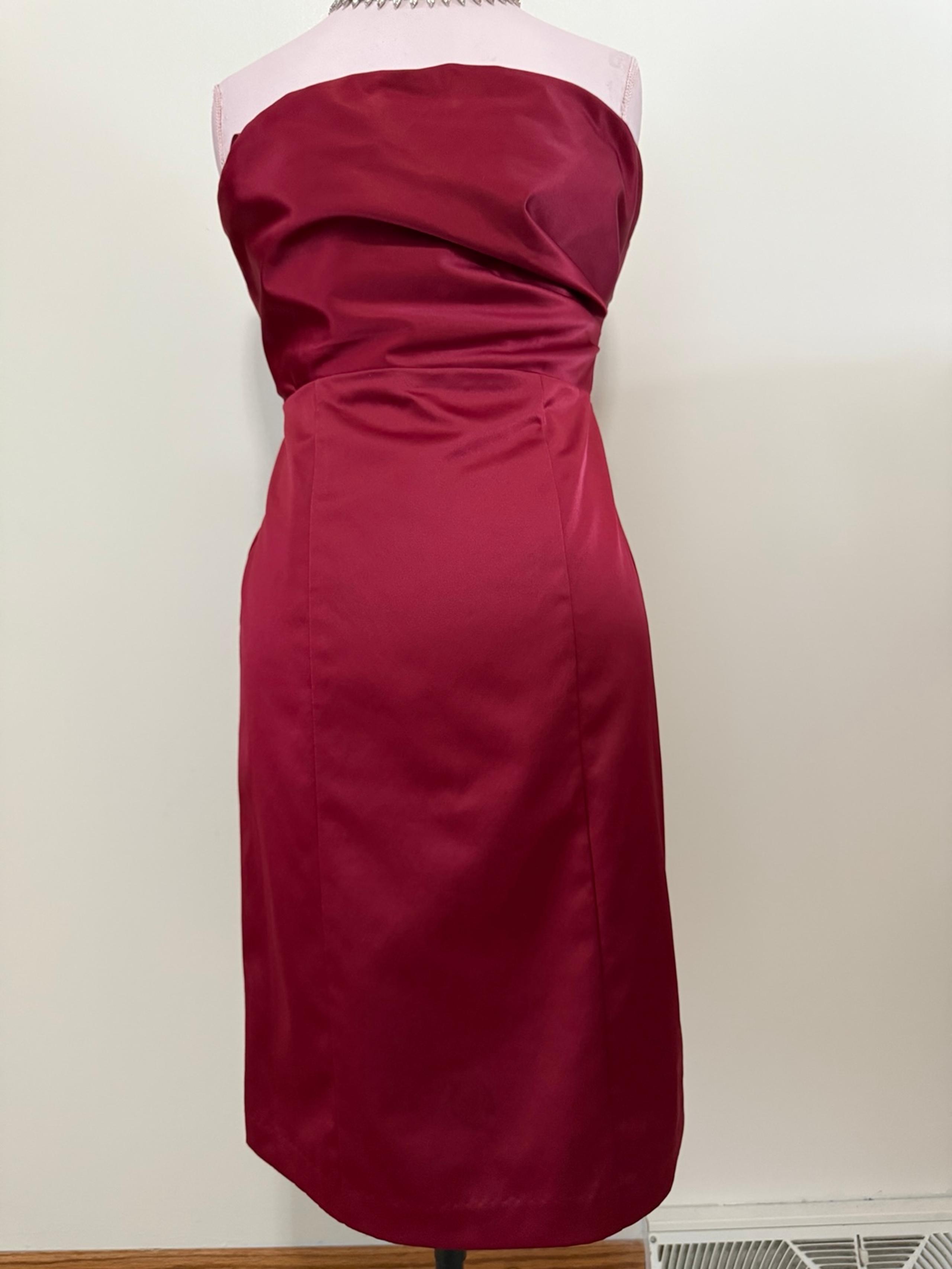The Limited strapless dress in a wine size 6