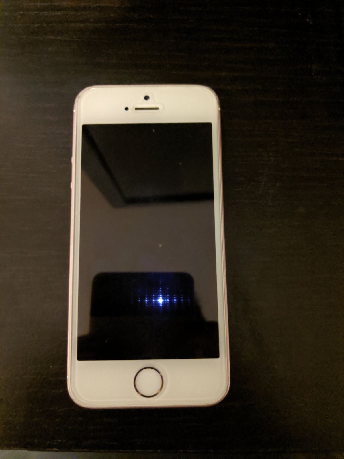 iPhone SE Rose Gold