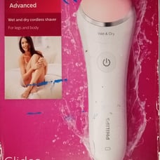 Women's Philips Satin Shave wet and dry shaver