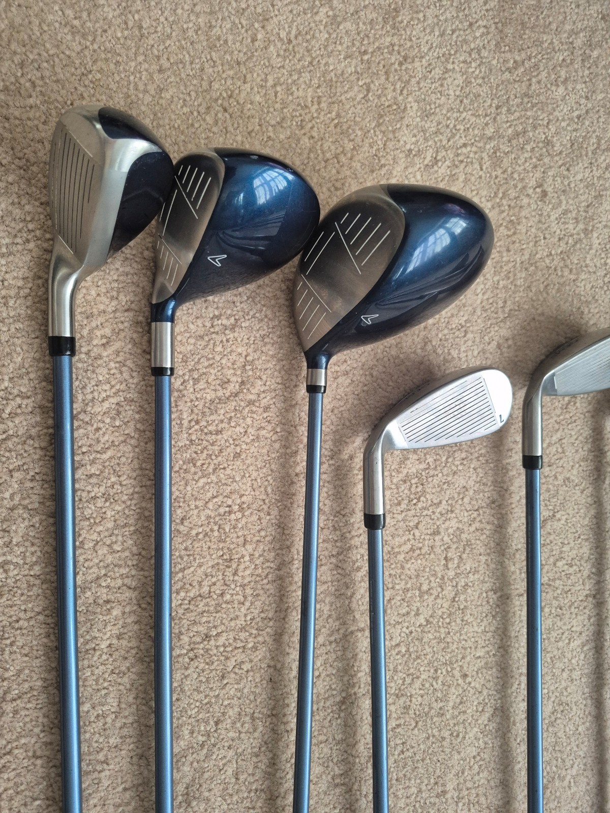 Callaway Gems Womens Golf Clubs D,5h, 7w,7i, 9i,SW and Gems chipper. Need Grips
