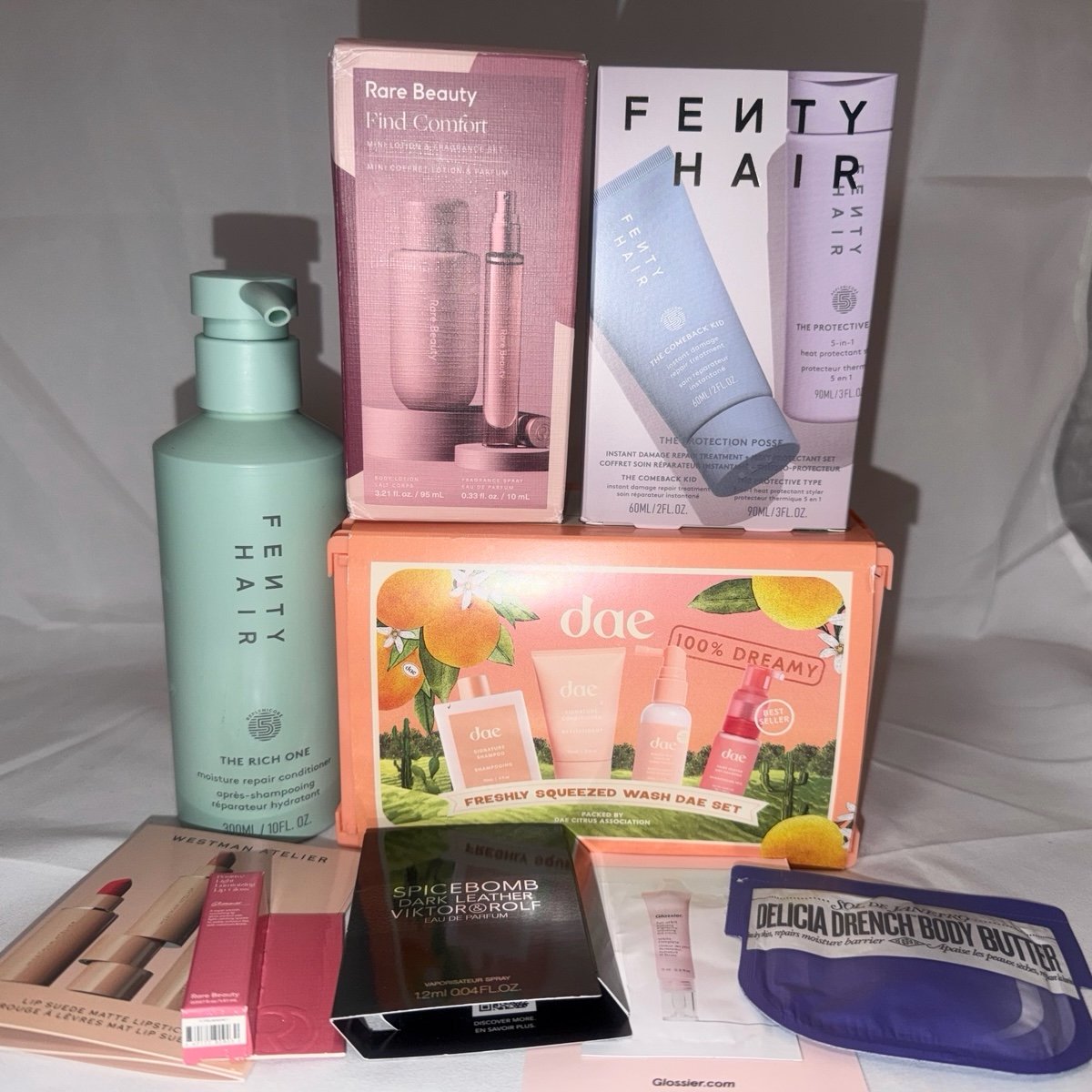 BB44 Fenty Hair, Rare Beauty Find Comfort, Sol de Janeiro