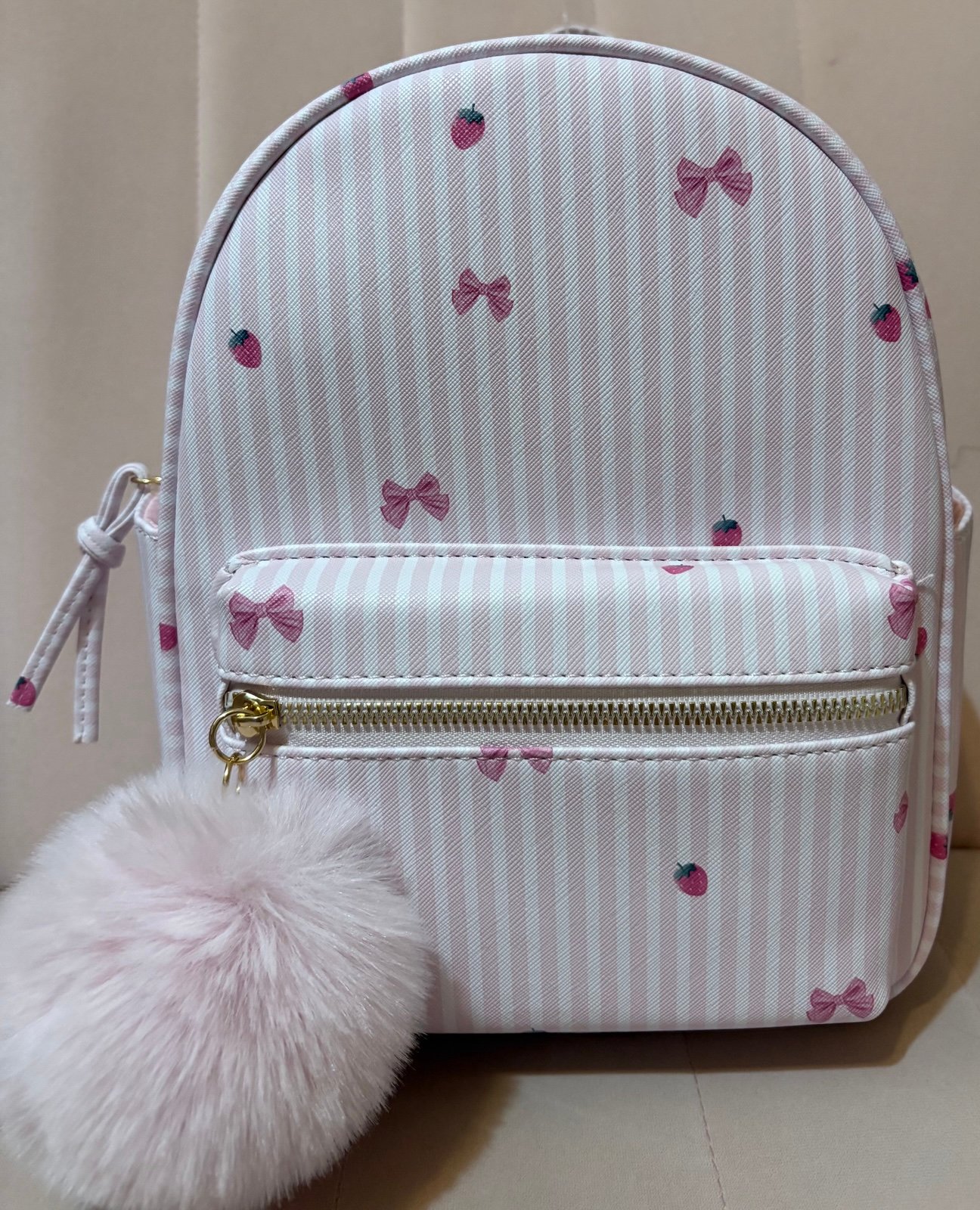 Strawberry pink bow Backpack