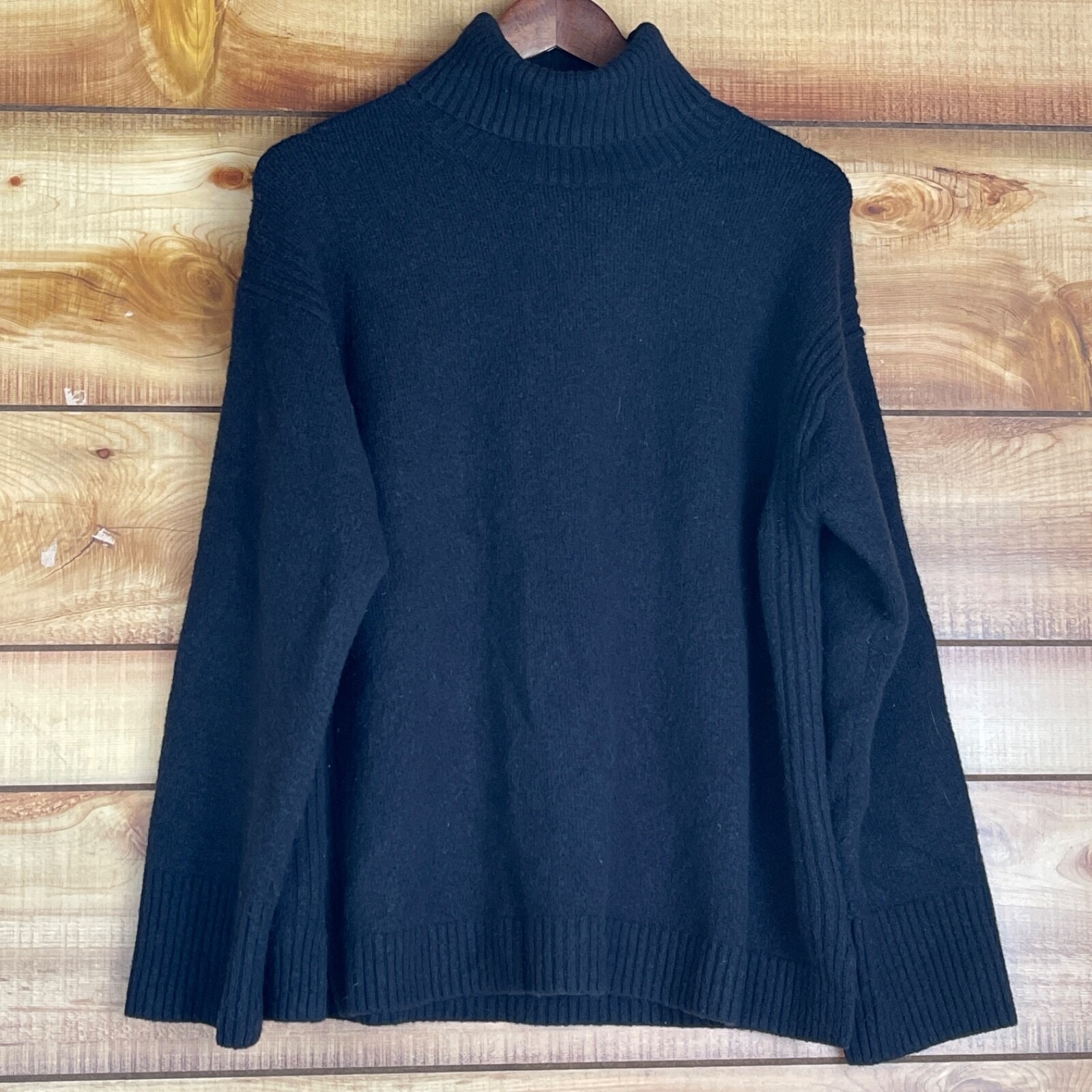 J. Crew Turtleneck Sweater in Supersoft Yarn Womens Medium Black Wool Alpaca