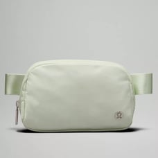 NWT Lululemon Athletica Everywhere Belt Bag in Kohlrabi Green/White