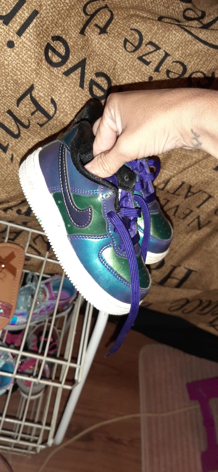 Nike shoes size 7c