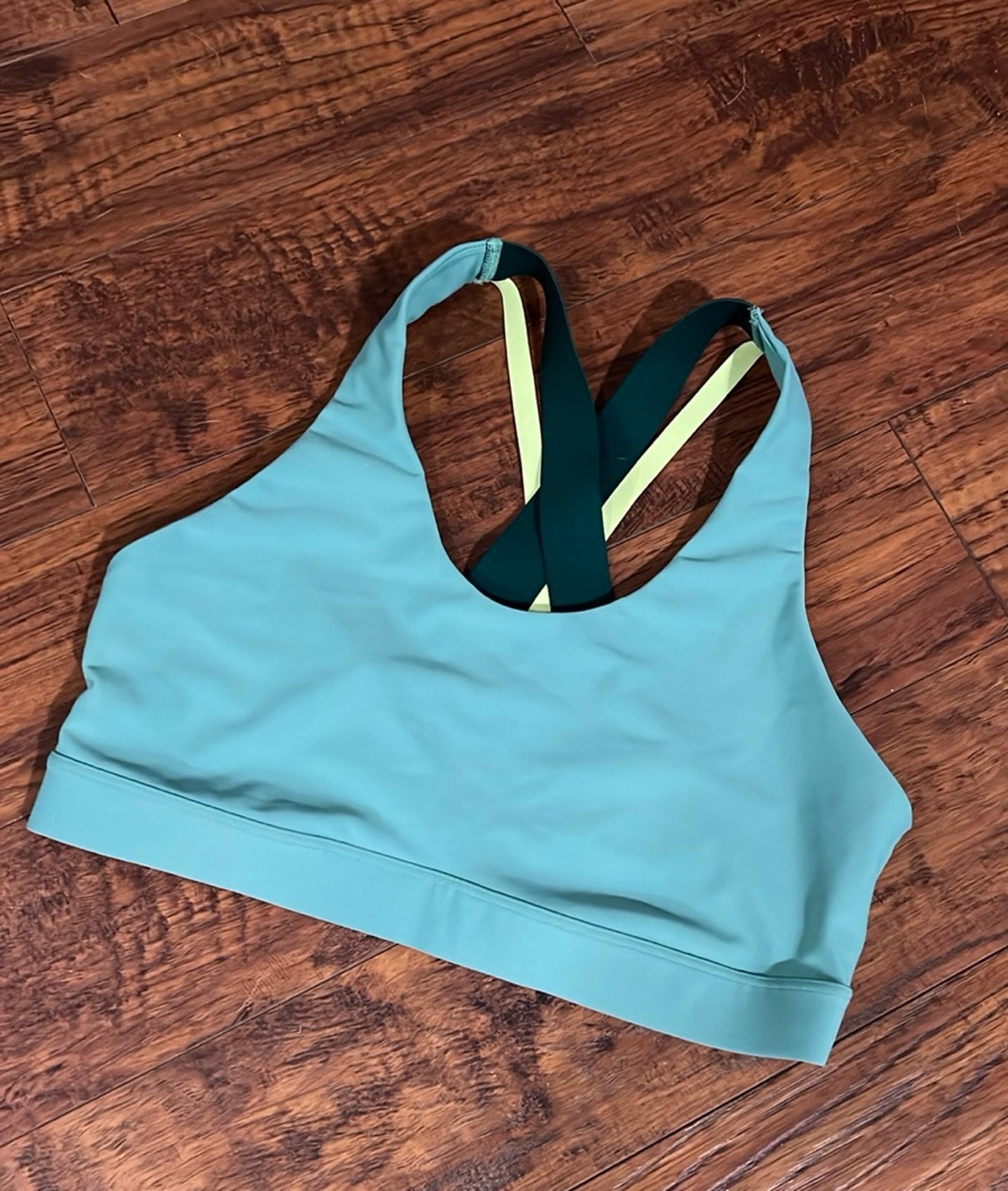 Old Navy women's size L sports bra
