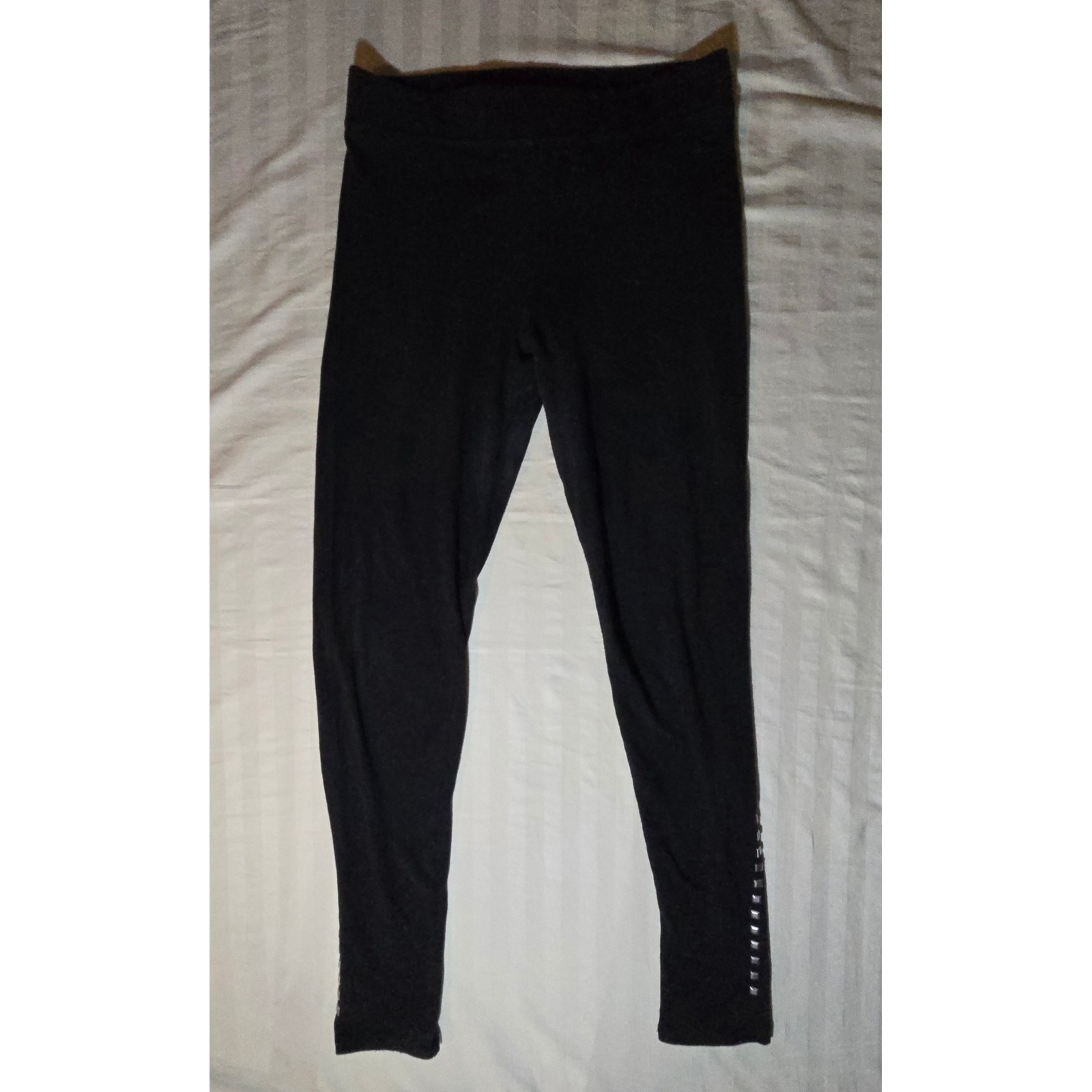 PINK Victoria's Secret Leggings Studded Accents Athleisure Black L