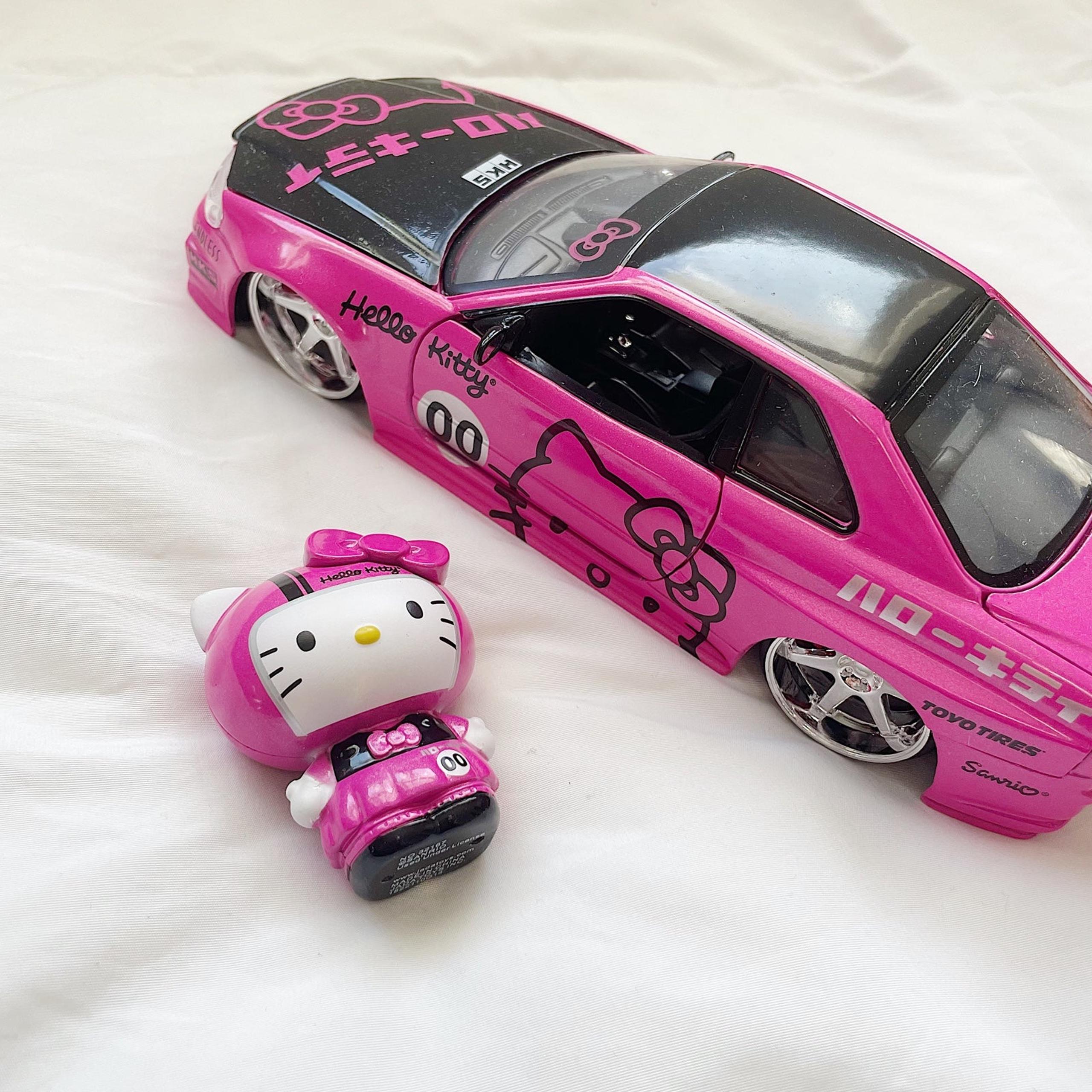 Hello Kitty gtr r34 skyline figure