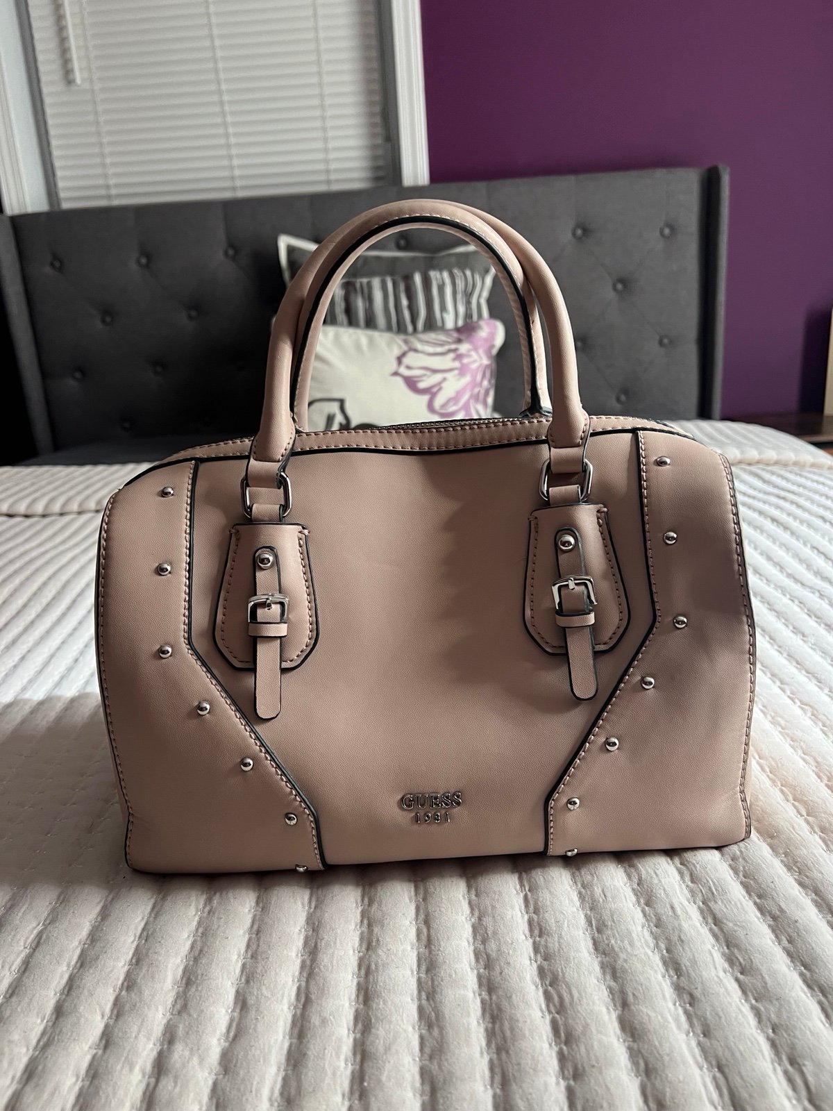 Guess purse