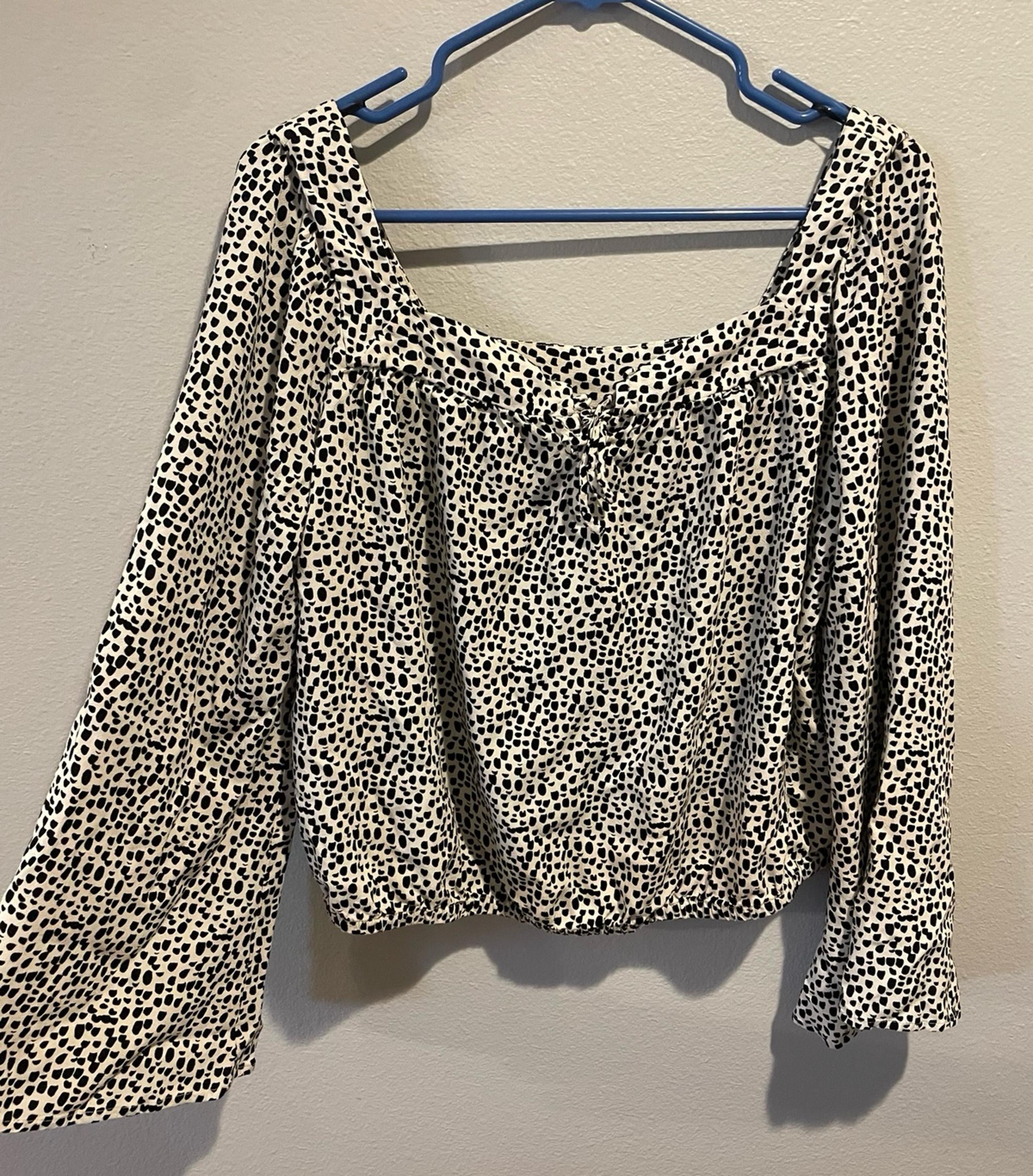 Women’s Express Animal Print Top Bundle Medium