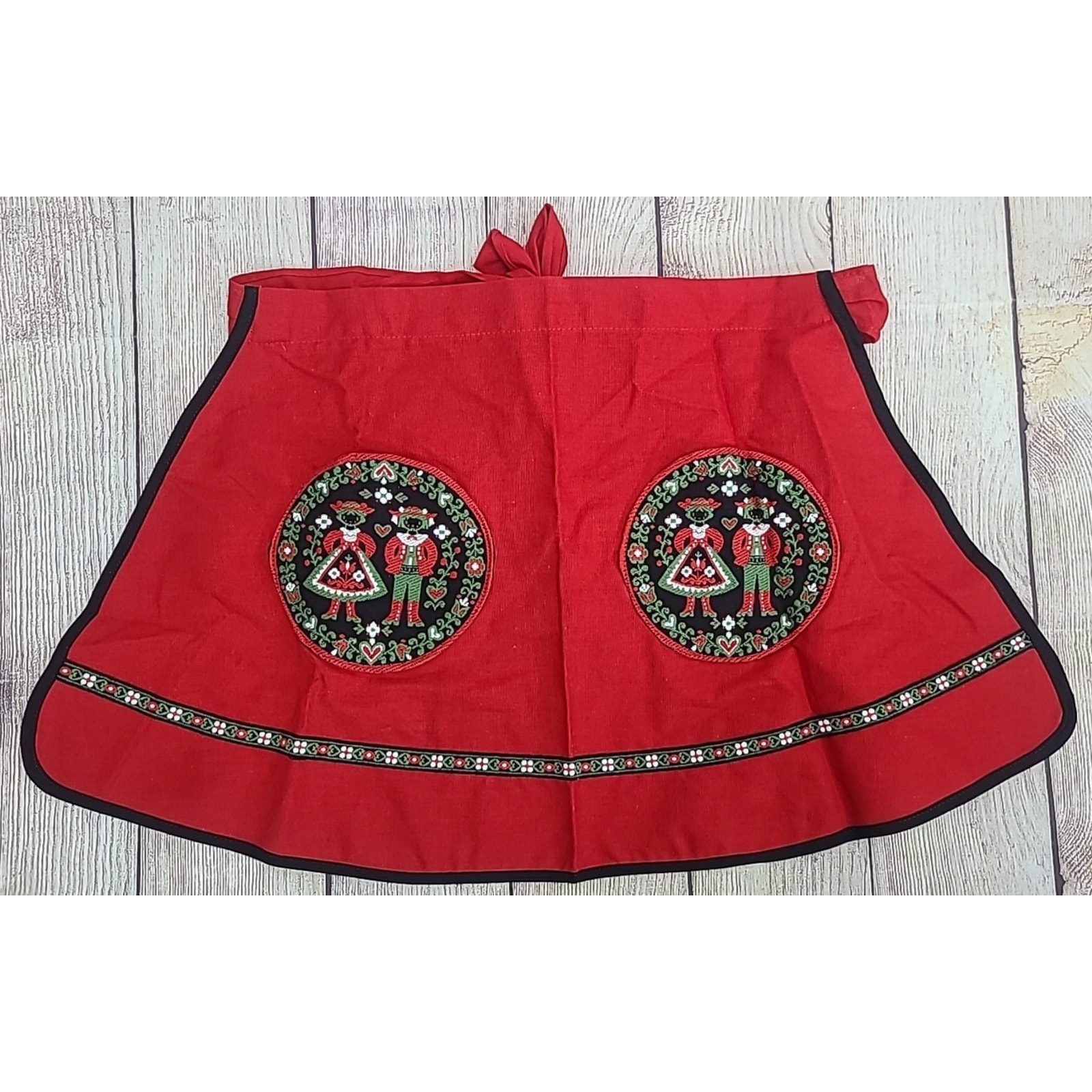 Handmade Austria Pennsylvania Dutch German Folk Art Apron Red Black Pockets