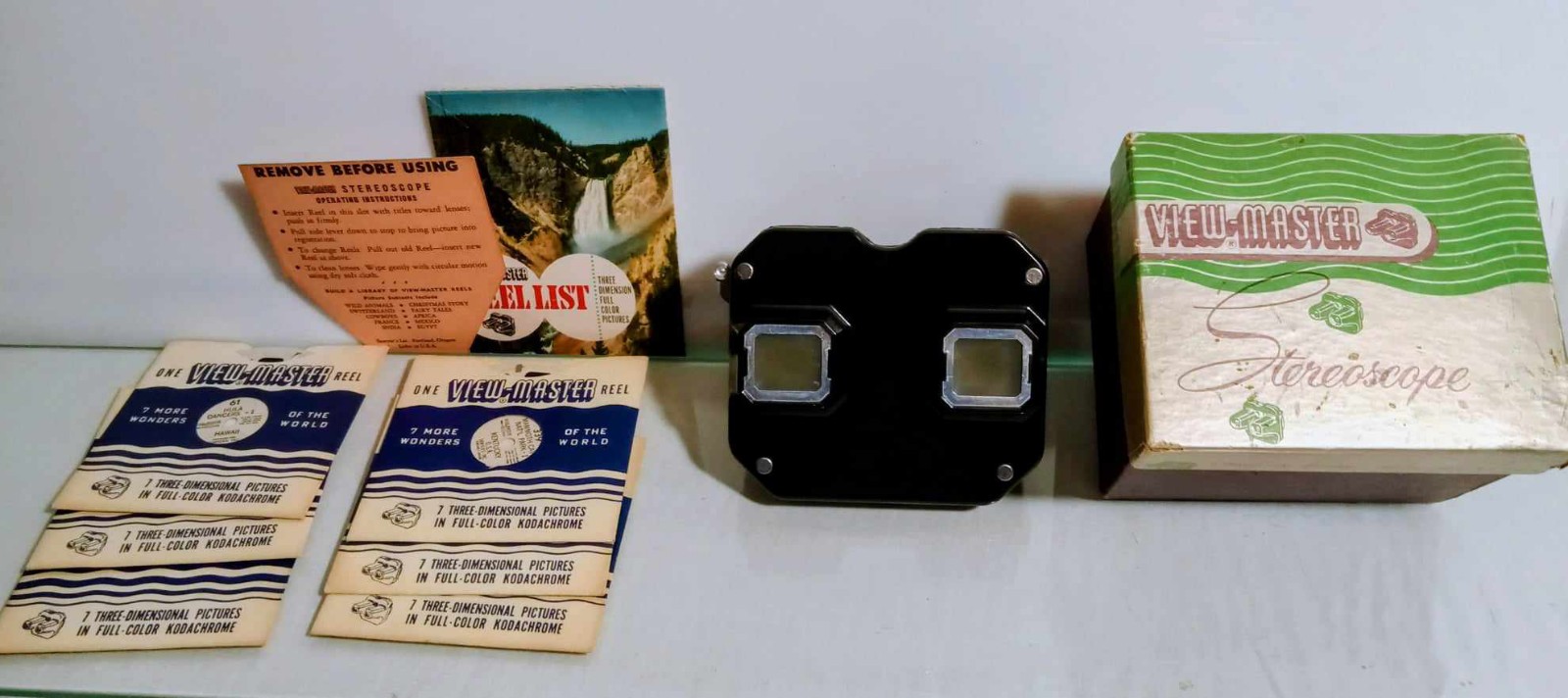 Vintage Bakelite View-Master Stereoscope Black with Box