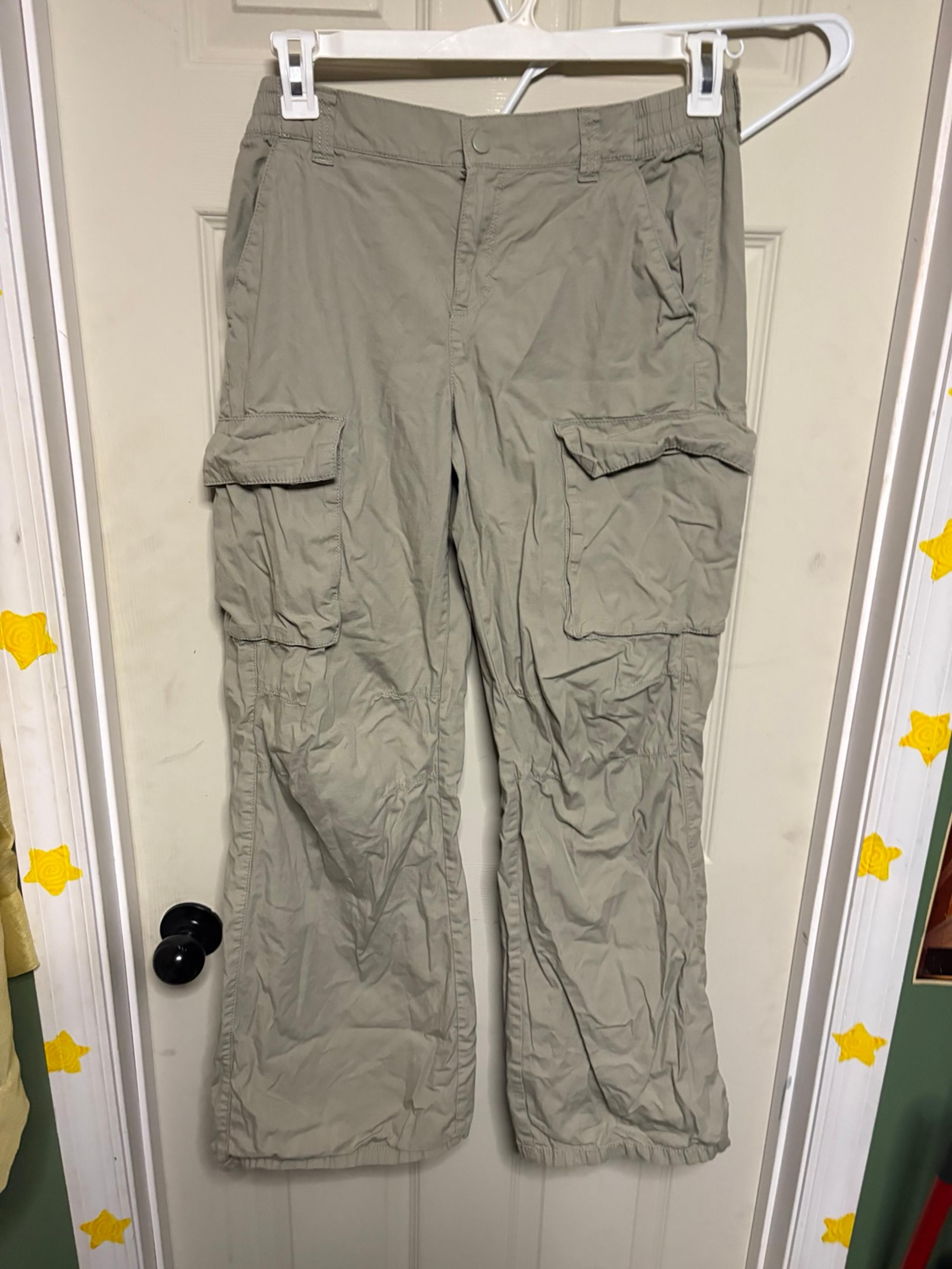 Women’s H&M Cargo pants