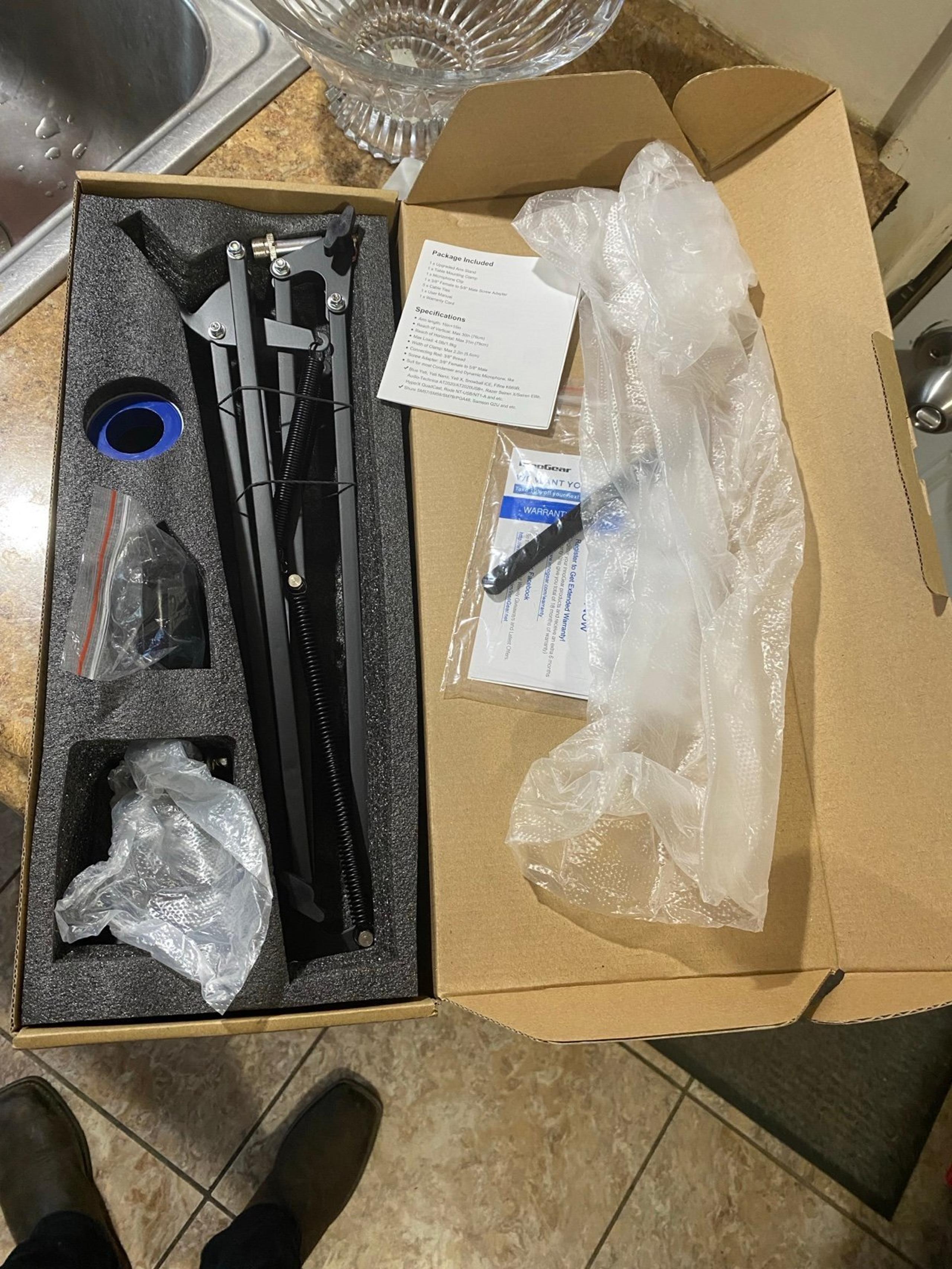 InnoGear Microphone Scissor Arm Stand