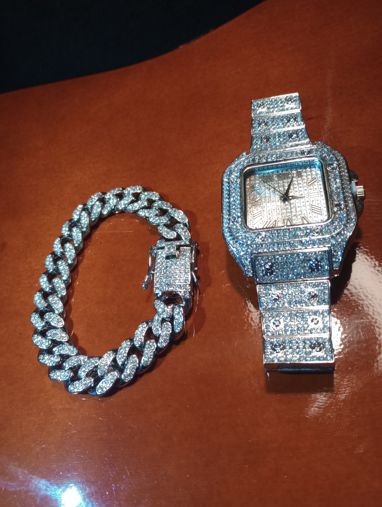 Lab Diamonds Watch and bracelet set lightweight