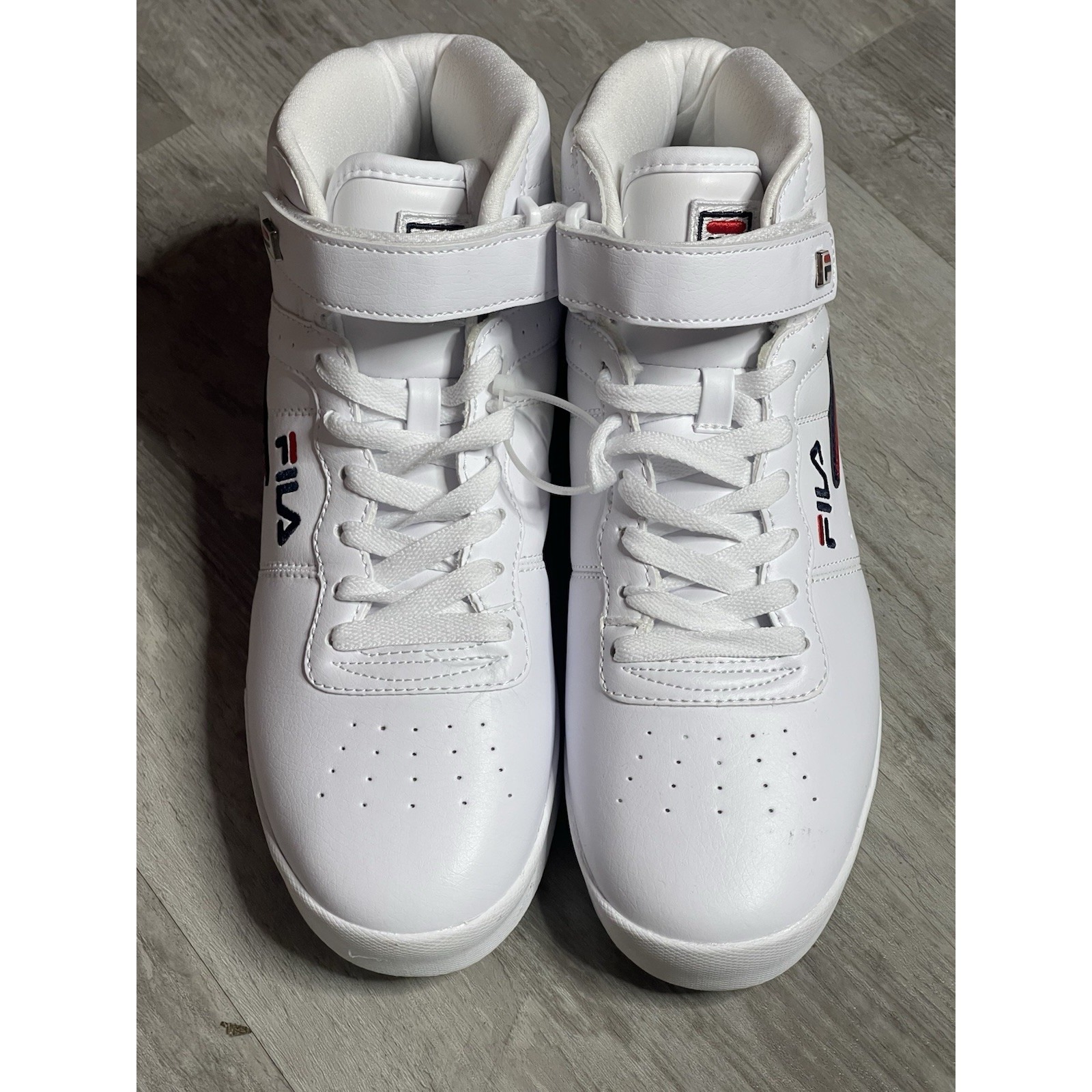 Fila Classic Basketball/Lifestyle Size 10 White / Red S-605