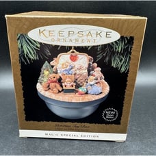 New 1996 Hallmark Magic Ornament Victorian Toy Box Light, Motion & Music -12D
