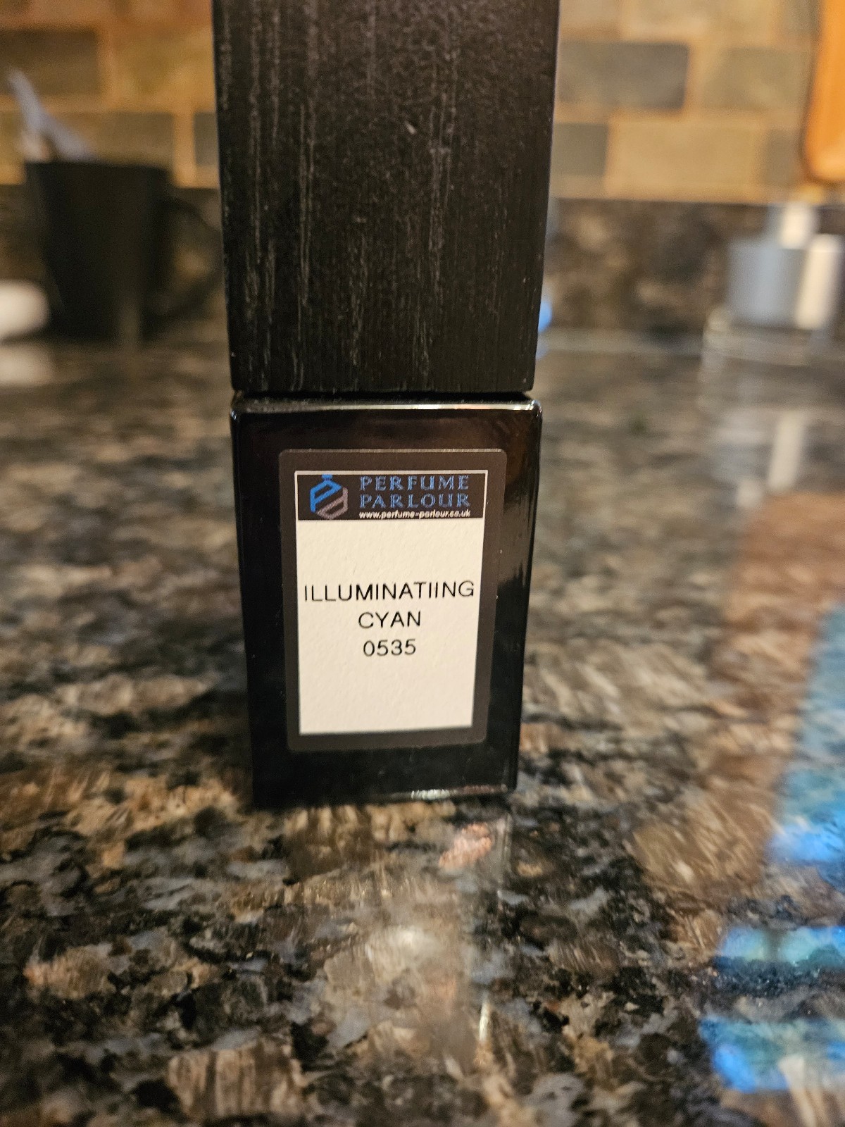 Perfume parlor illuminating cyan d&g light blue clone. 1 oz, 30ml extract