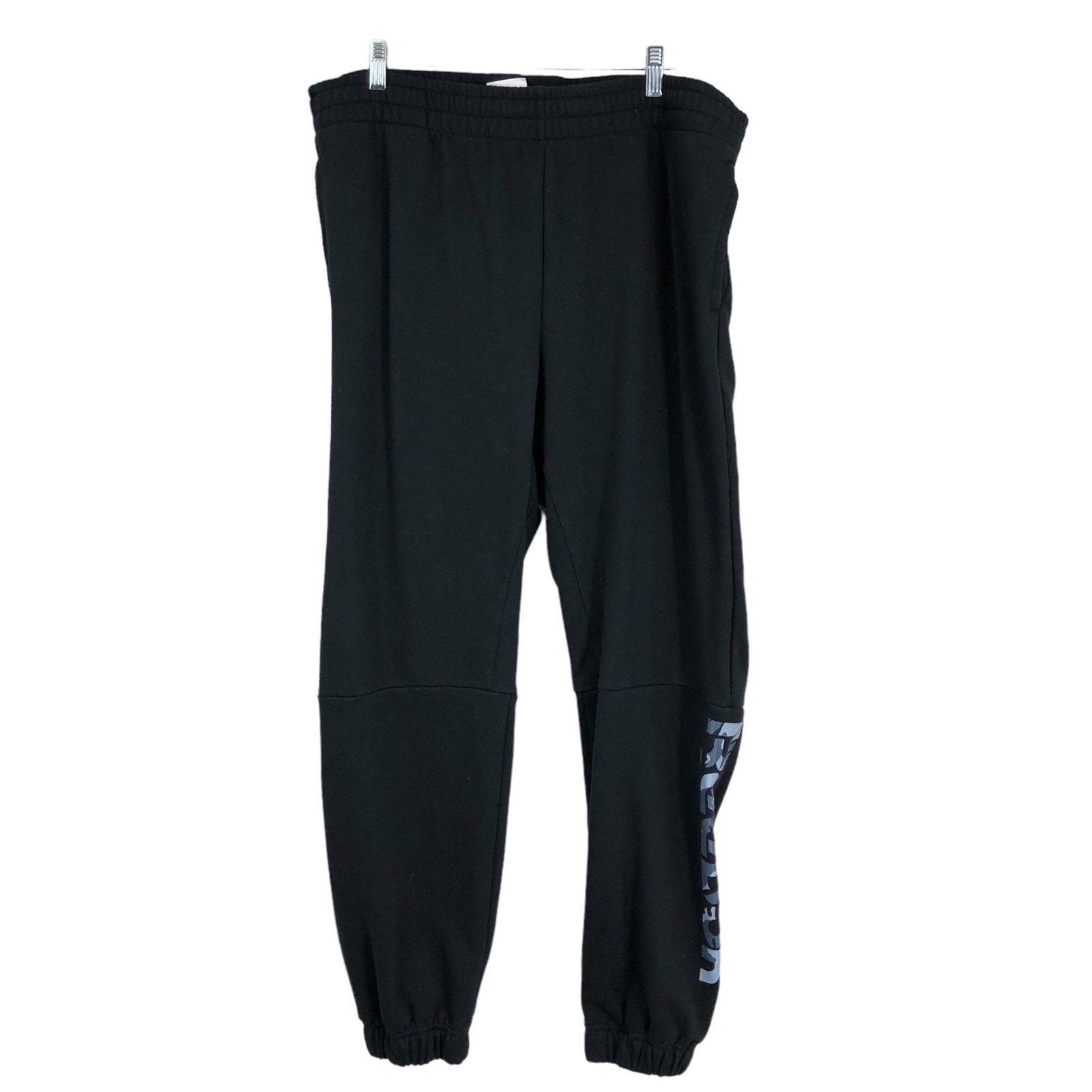 Men’s Black Reebok Sweatpants w/Camo Spellout on Left Leg, Super Thick XL