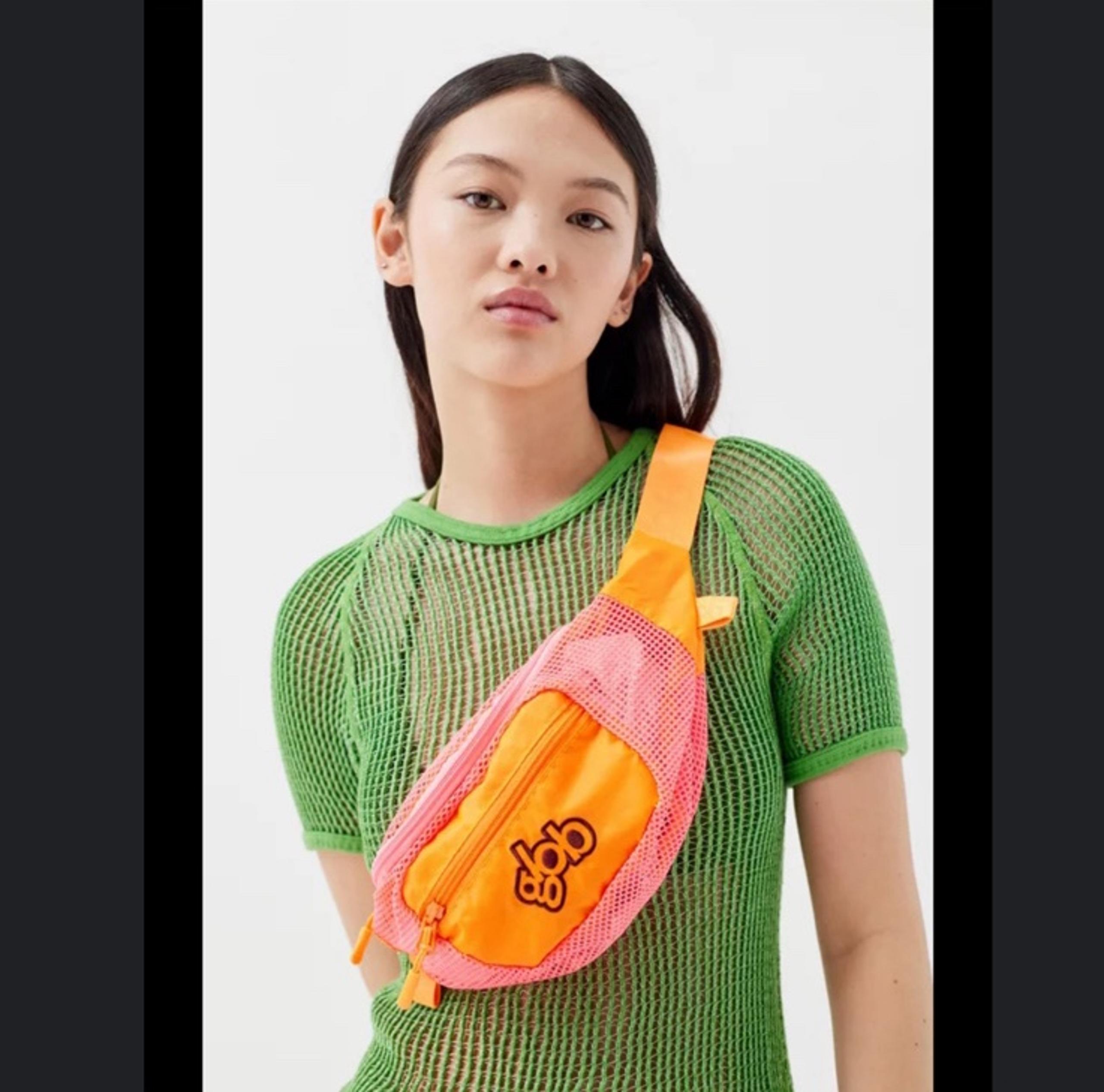 White and Tan Mesh Urban Outfitters “Glob” Adjustable Fanny Pack/Belt Bag