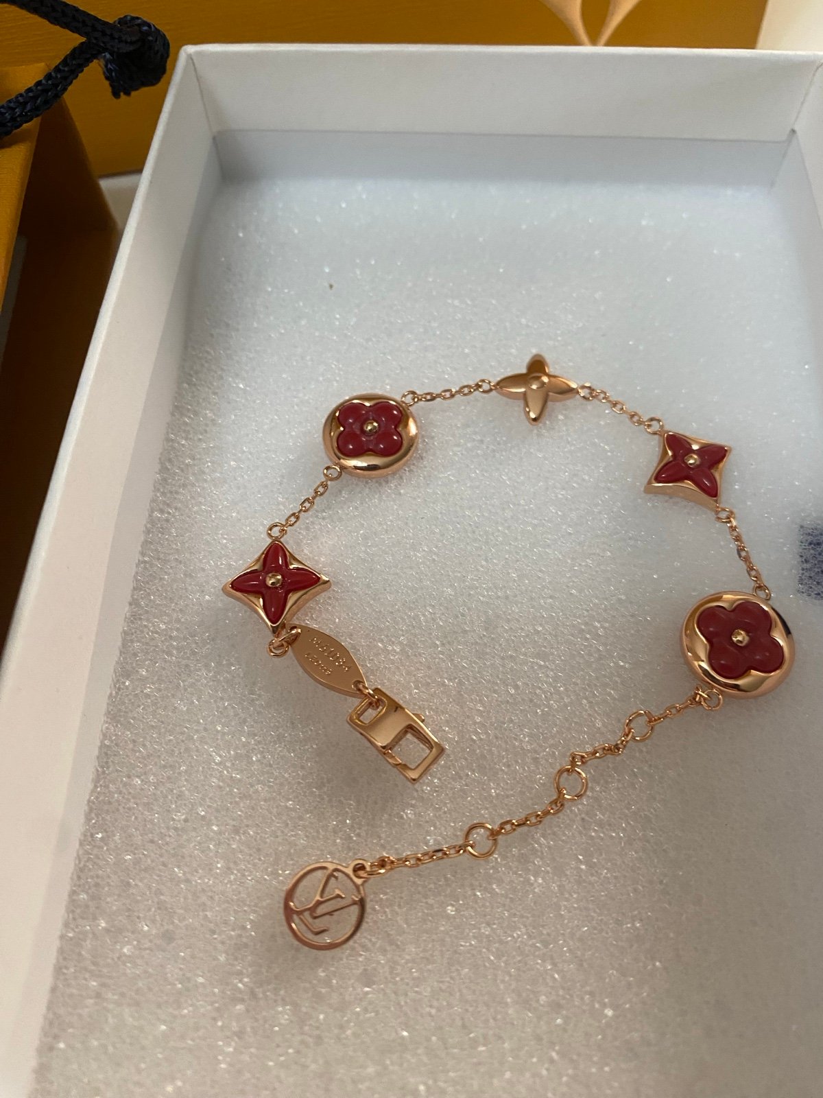 bracelet with box and bag
