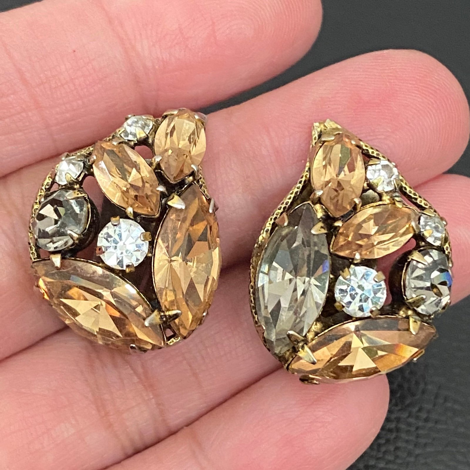Vintage Unsigned Regency Amber Marquis Rhinestones Gold-tone Clip On Earrings