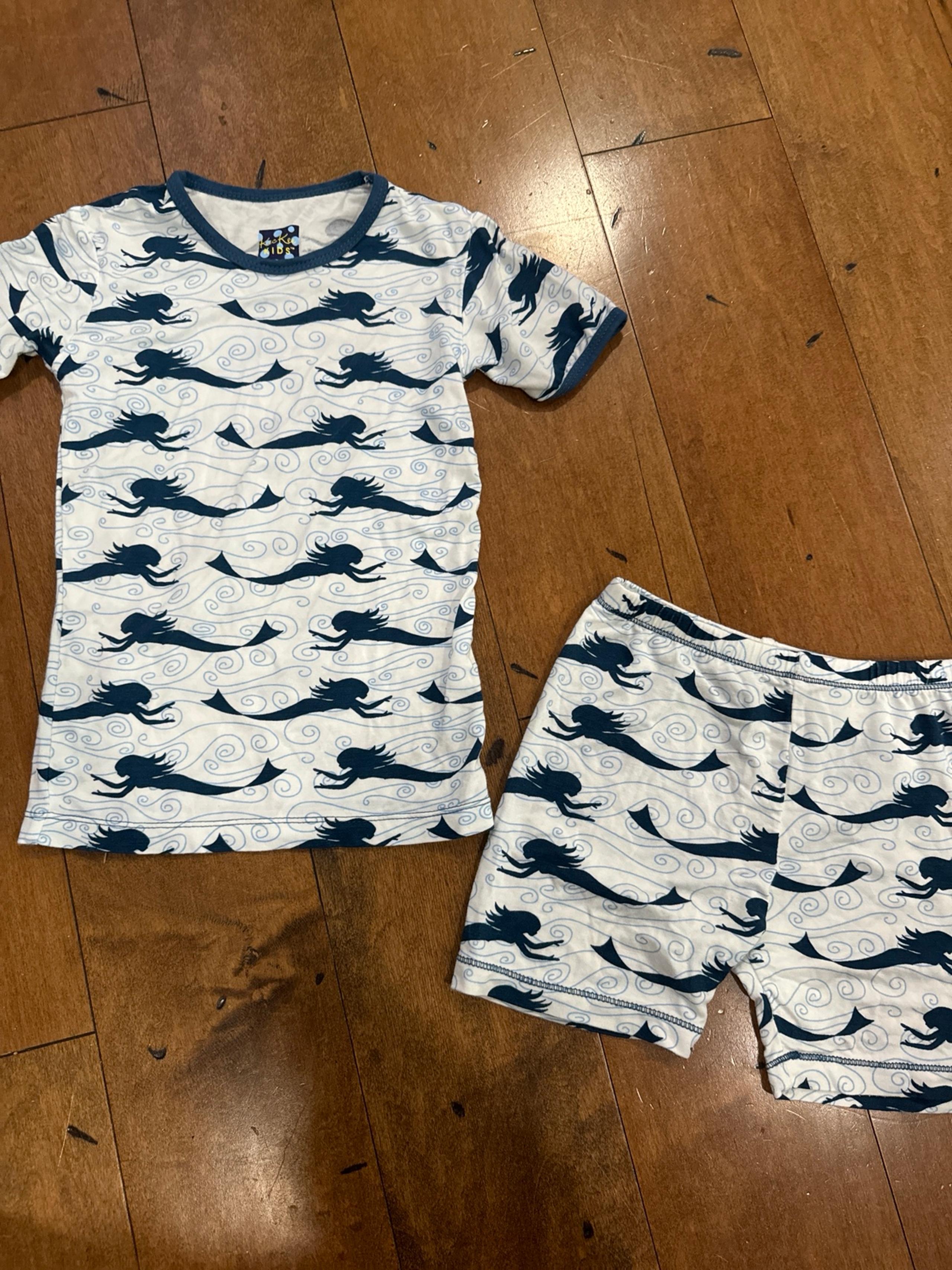Kickee Pants mermaid size 5 pajama set