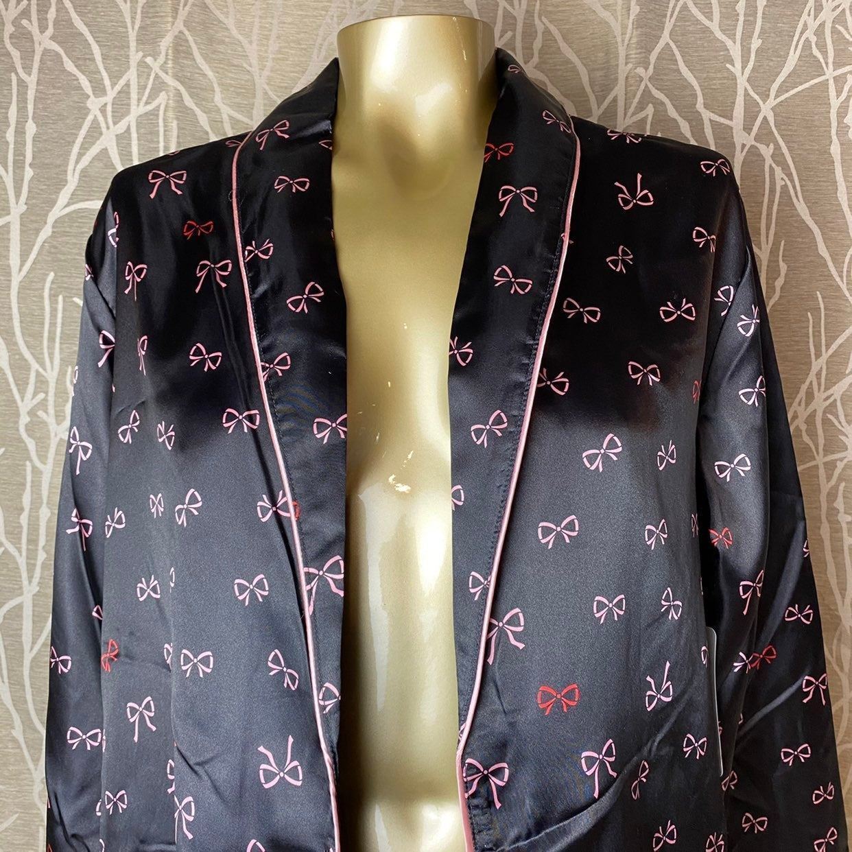 NEW DISNEY MINNIE MOUSE WOMENS ROBE shops XS