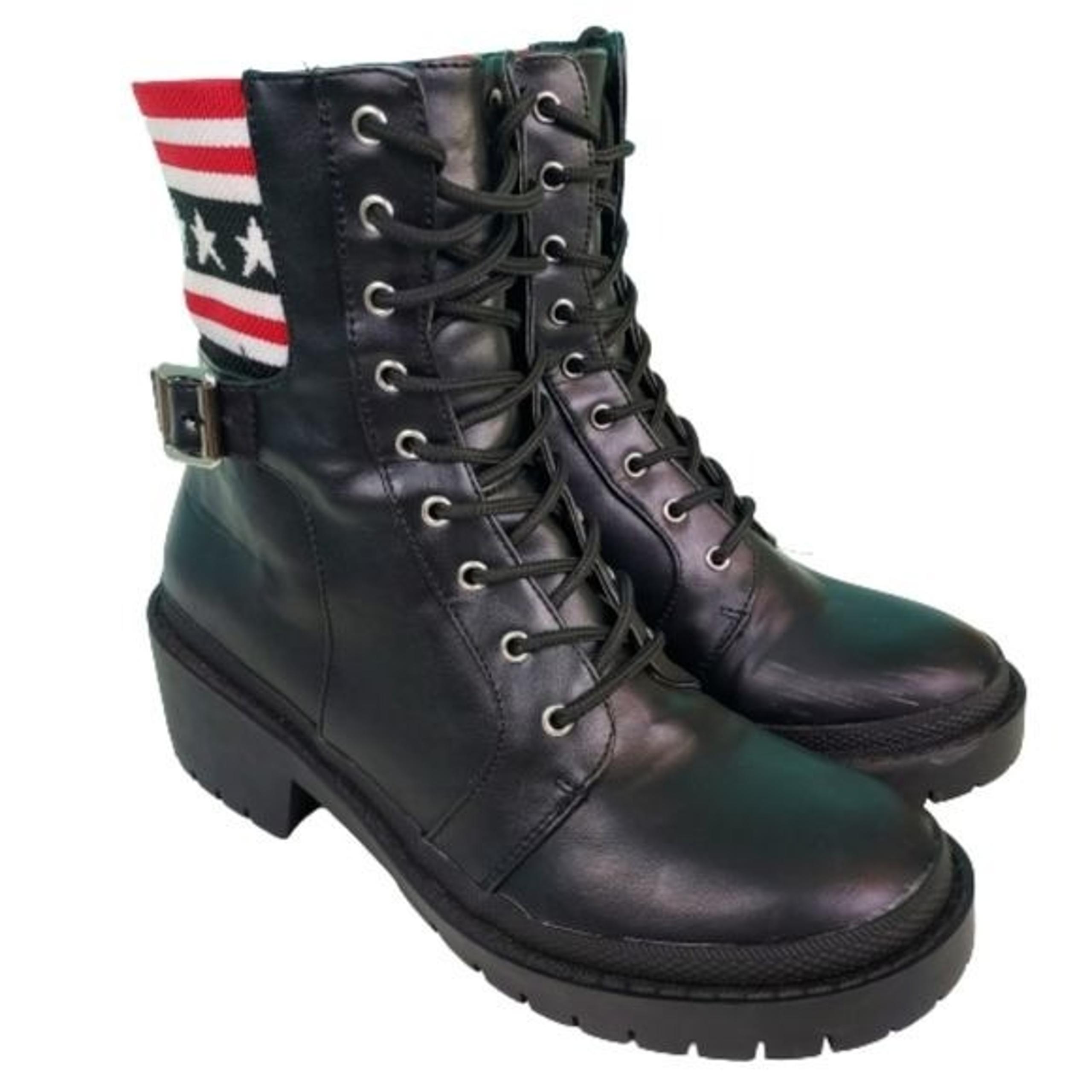Cape Robbin Kinsley Grunge Goth Combat Chunky Platform boots, women's sz.9M, blk