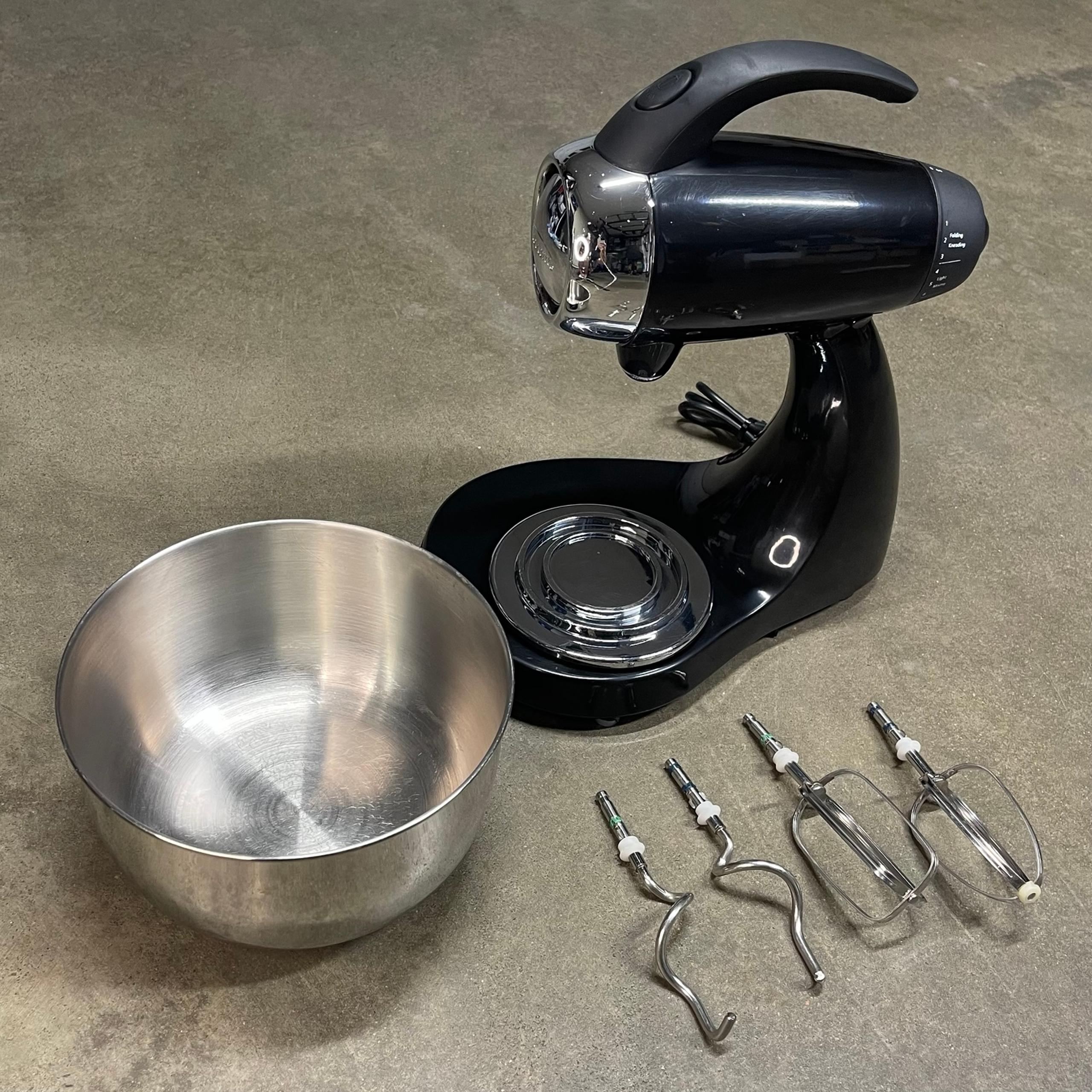 Sunbeam Mixmaster Heritage Series Model 2353 Stand Mixer