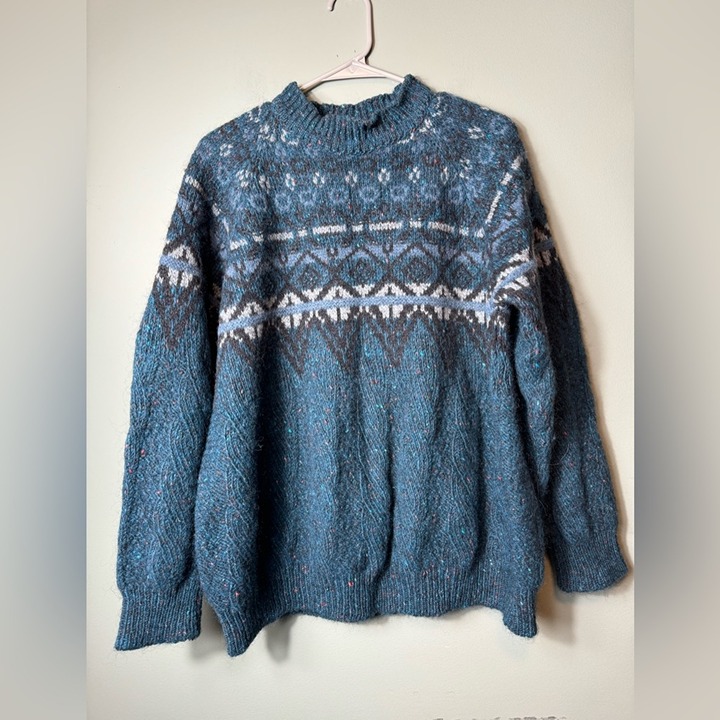 Gaelterra Vintage Women’s Wool/Mohair Blend Sweater Size Large Blues Grays