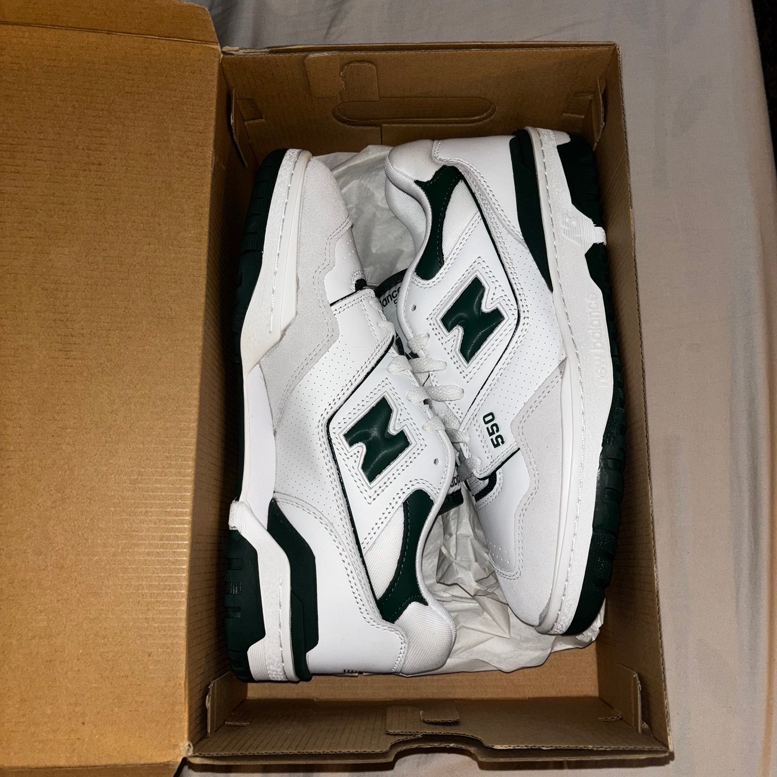 New balance 550 size 9 mens green white