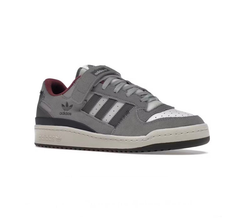 Adidas Forum 84 low Home Alone Sneakers