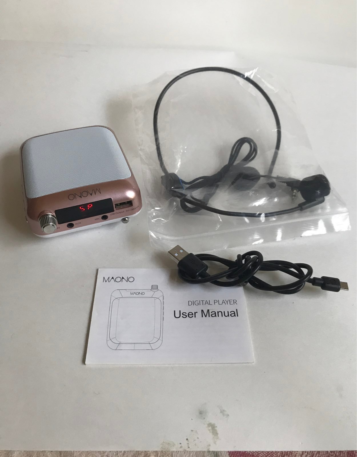 MAONO Multifunctional Voice Amplifier