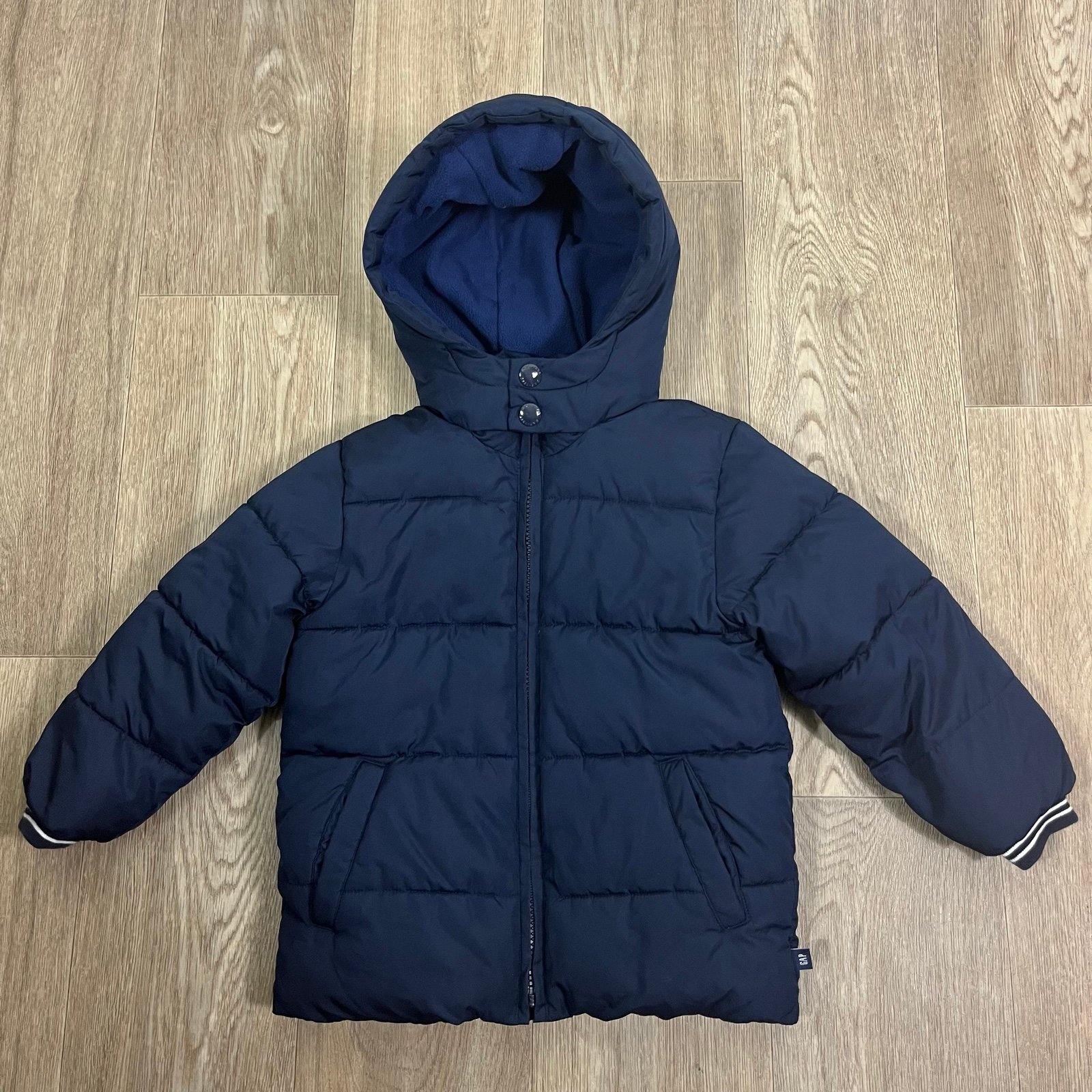 Gap Water Resistant Puffer warm blue jacket 4 years old
